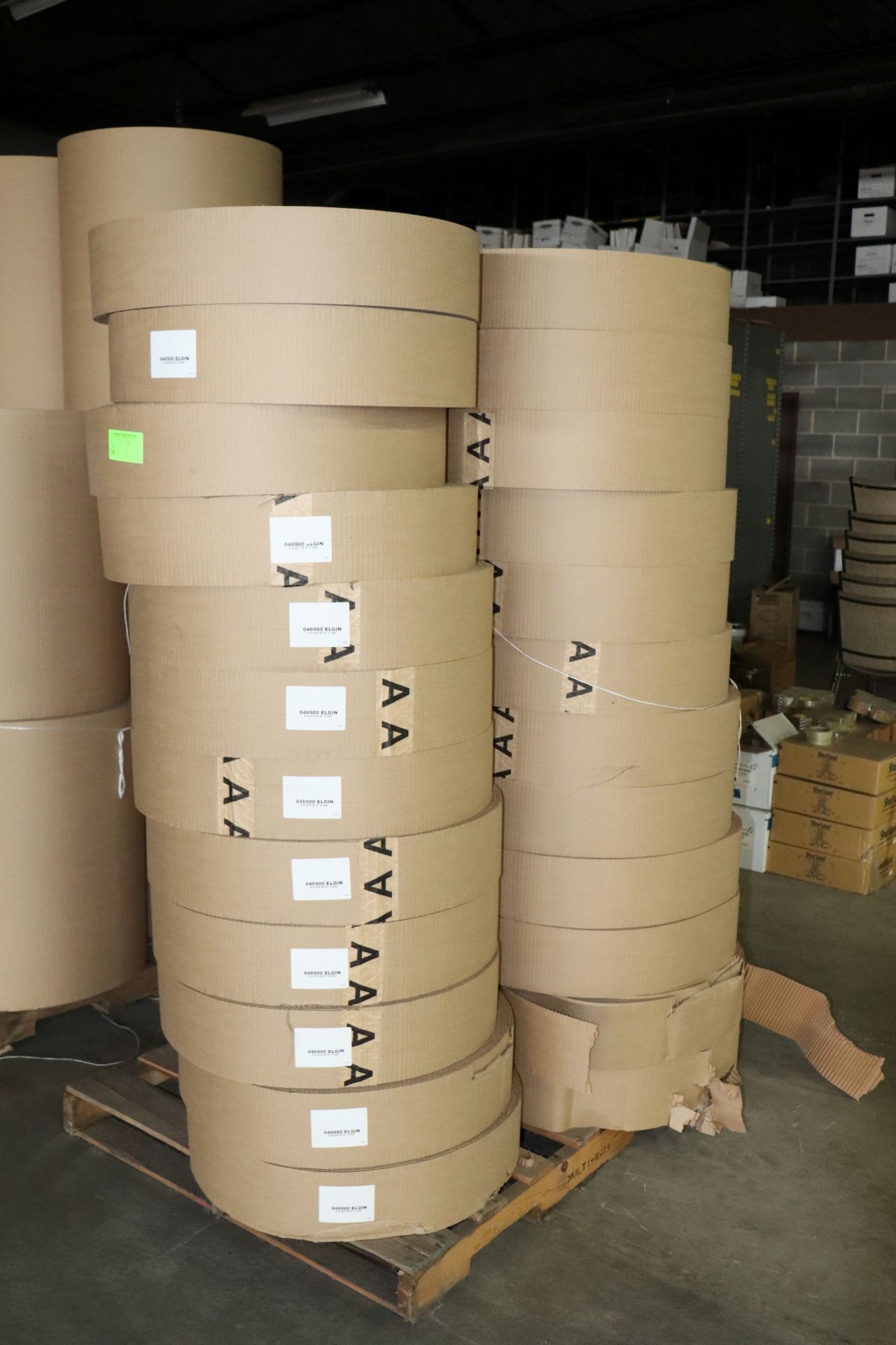 Pallet of 35 pieces of rolled cardboard, A Flute SF 6" x 250'