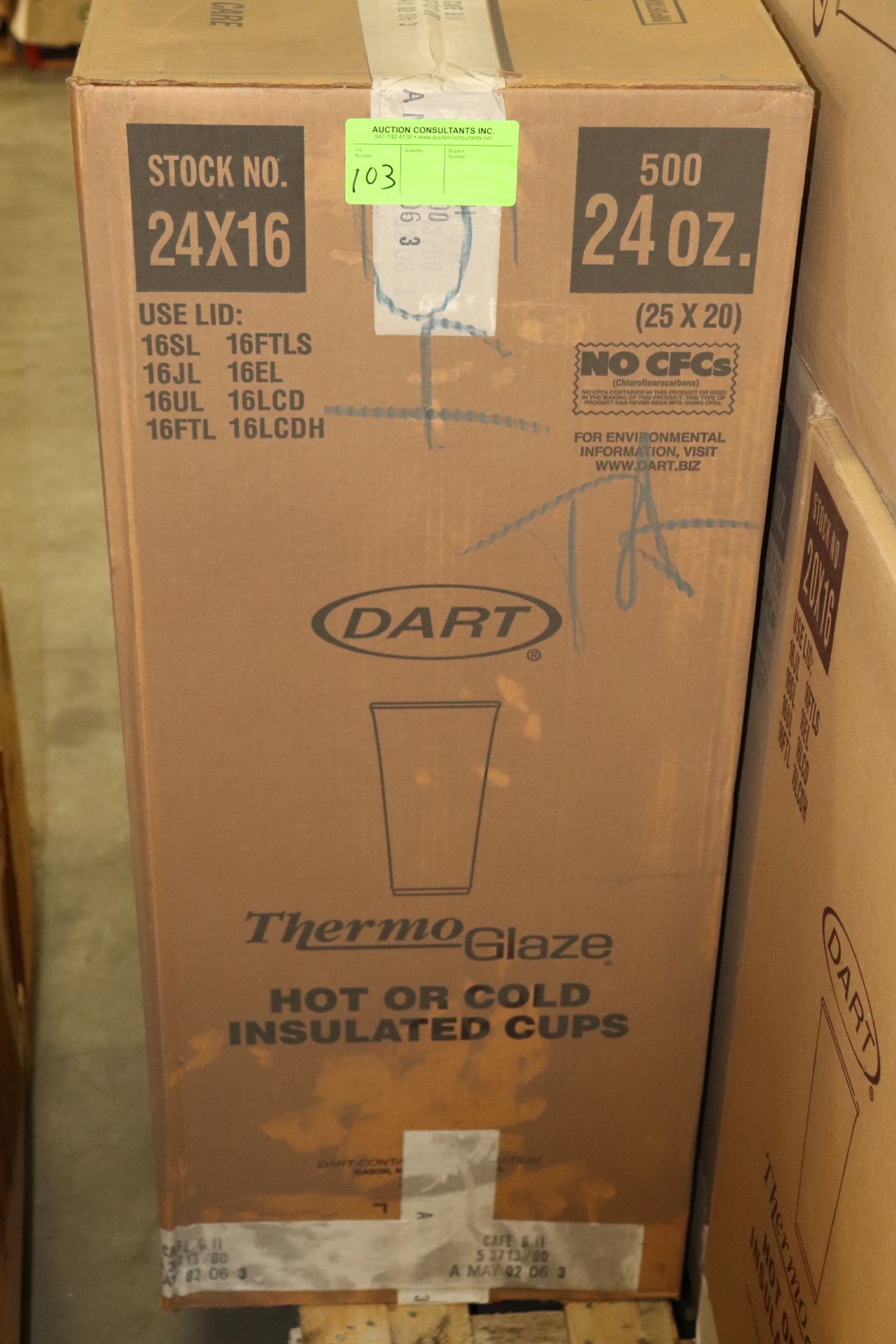 One case of Dart ThermoGlaze hot or cold insulated cups, 24 oz, 500 count