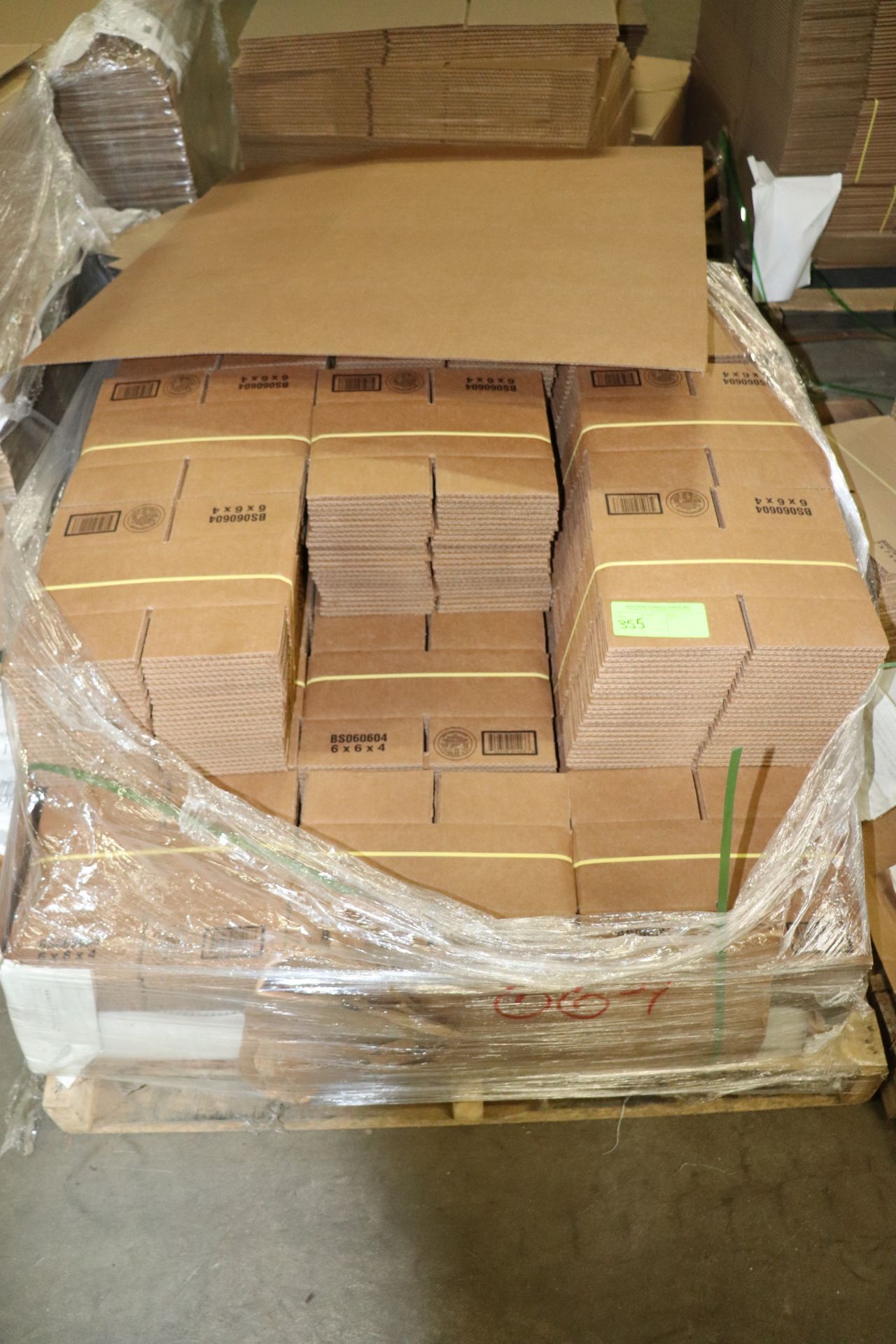 Pallet of boxes, 6" x 6" x 4"