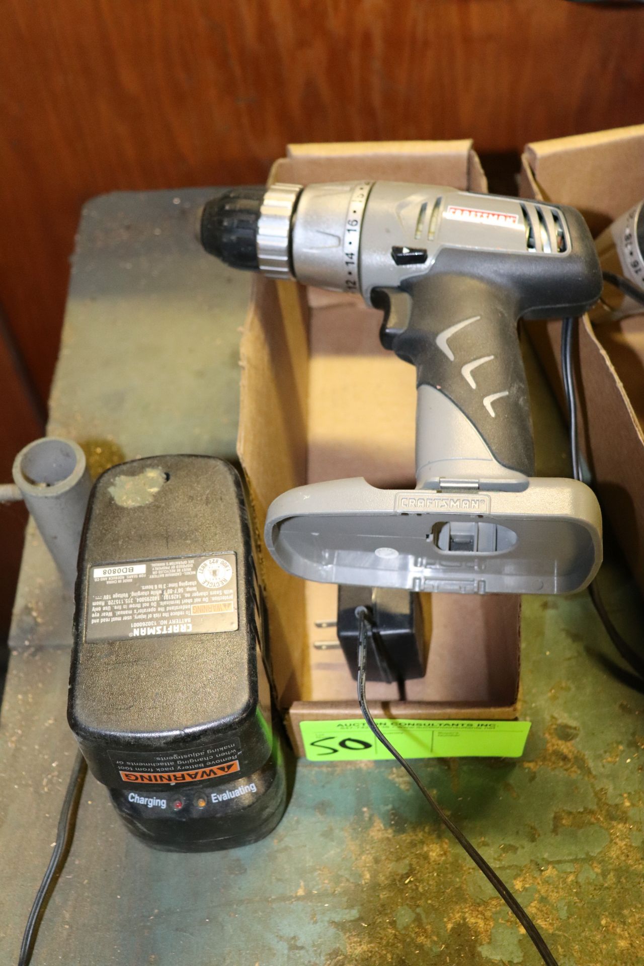 Craftsman drill, battery powered, with battery and charger