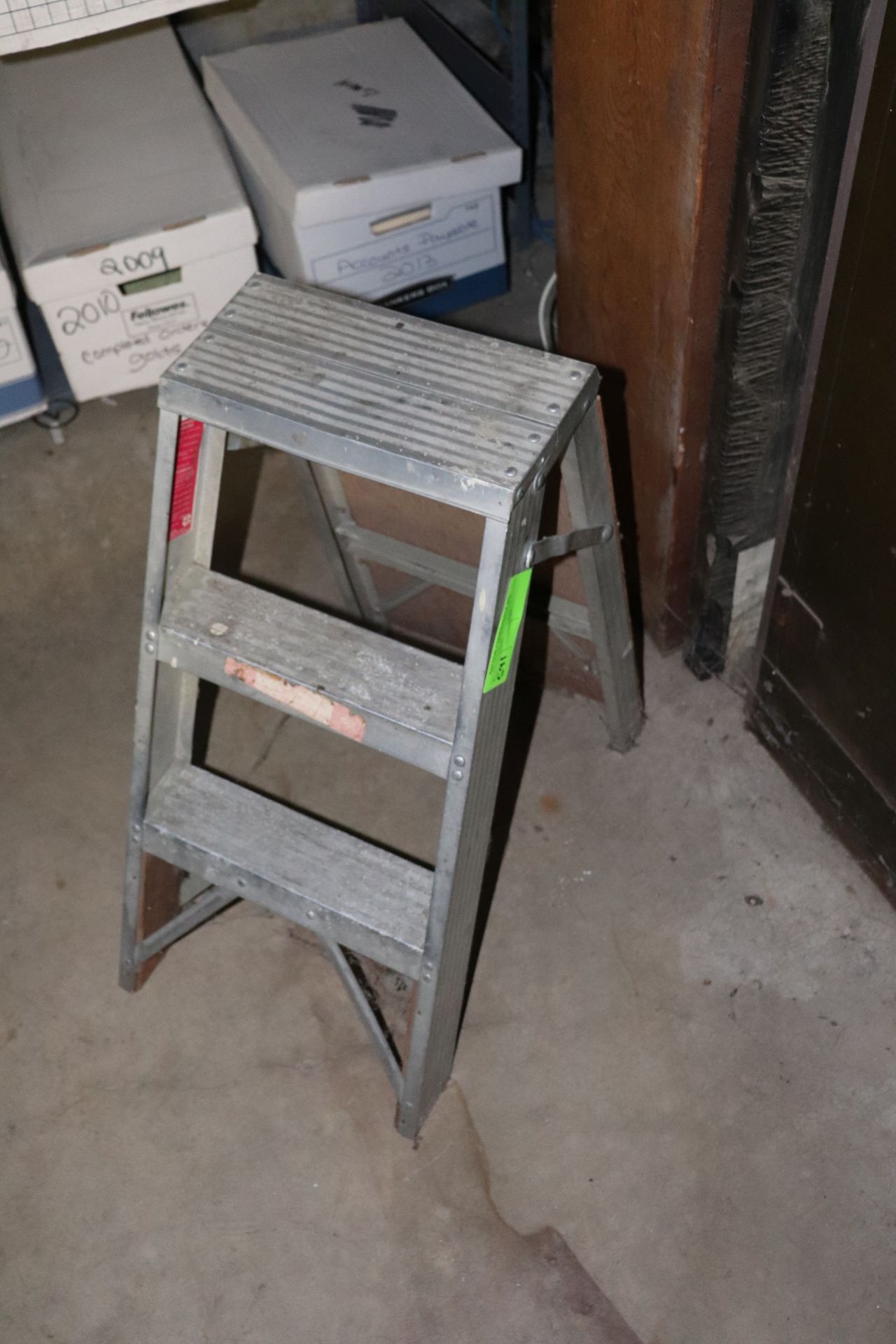 Step ladder