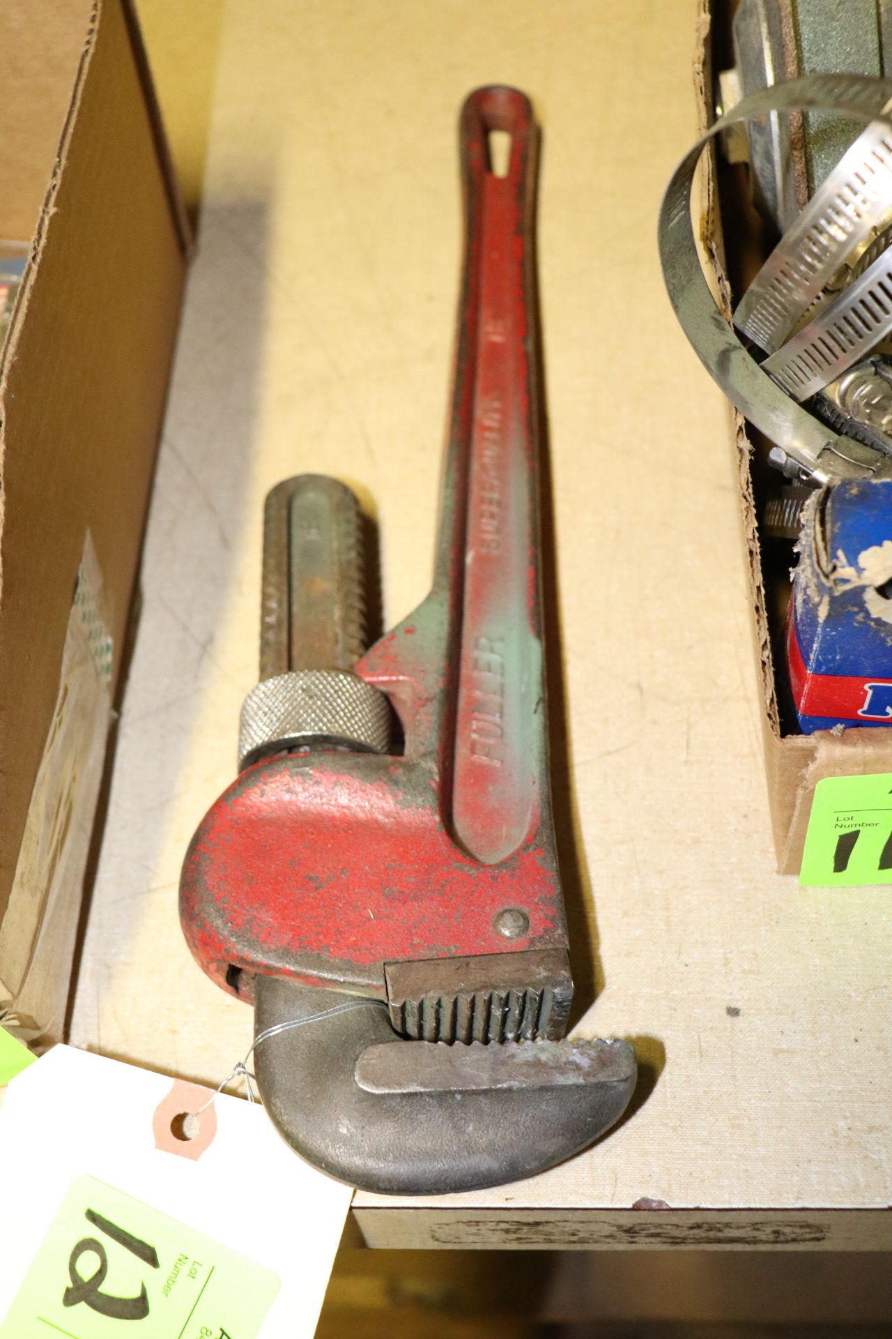 Pipe wrench