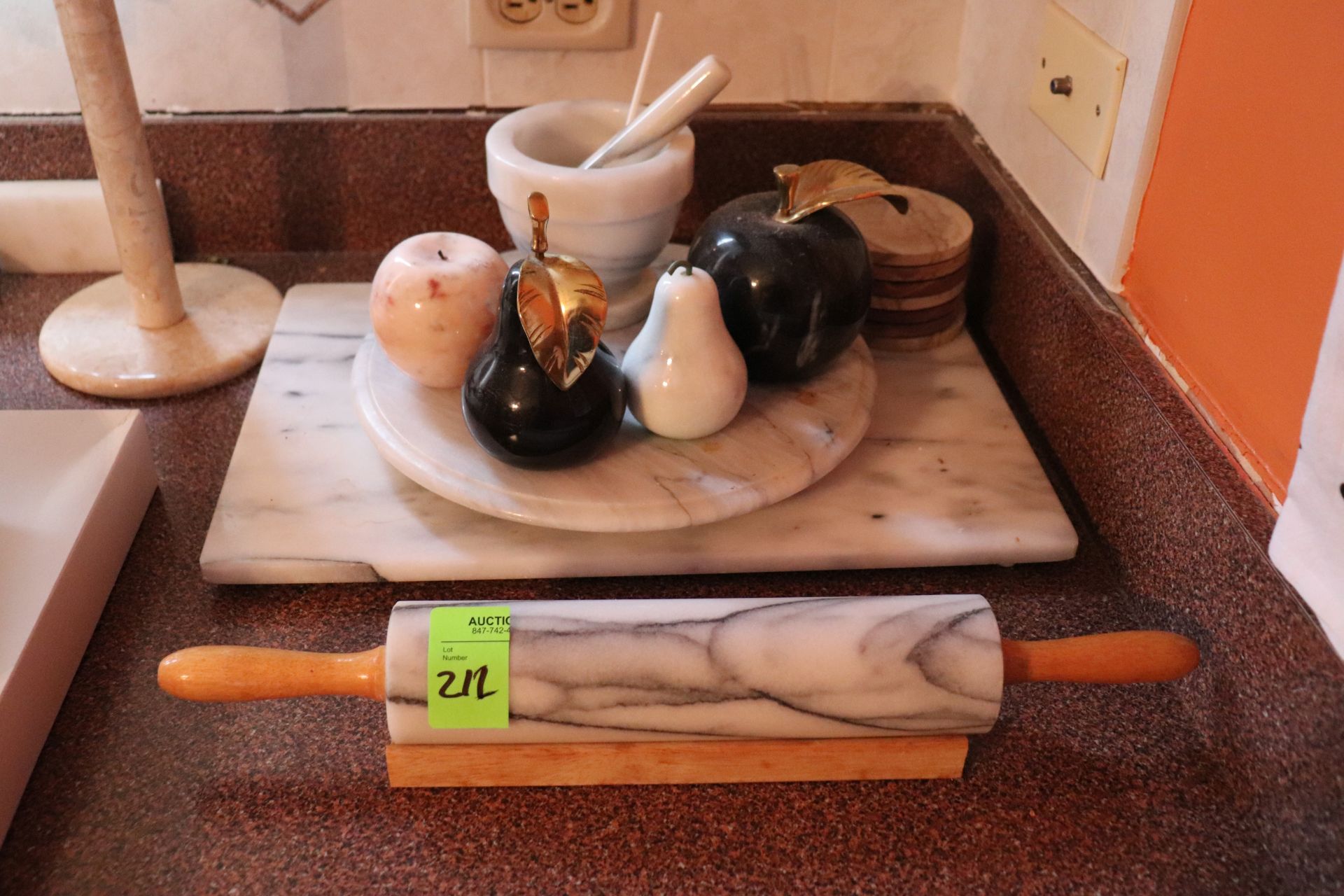 Group: marble cutting board, Lazy Susan and rolling pin