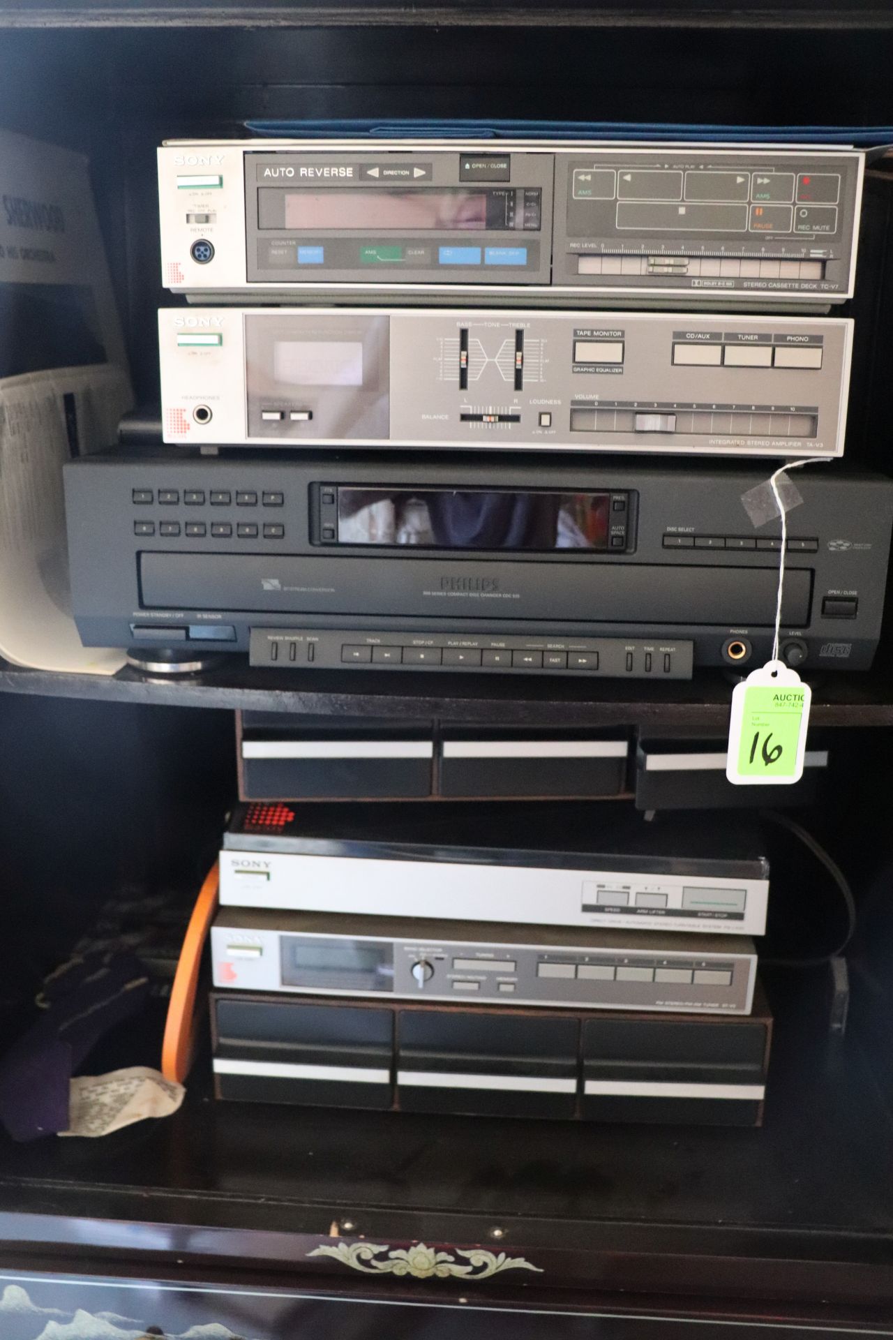 Entertainment components comprising Sony stereo cassette deck, TCV7