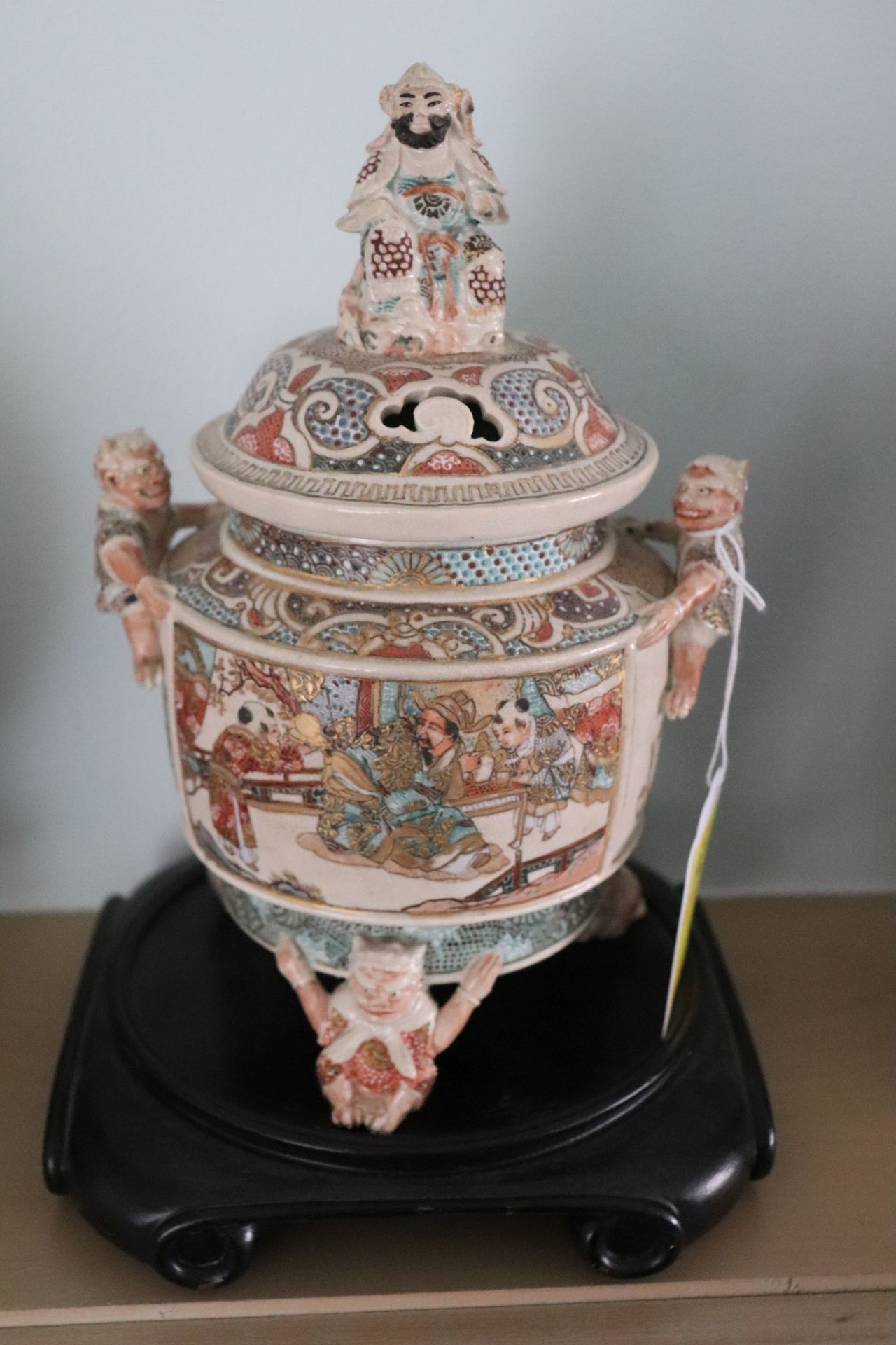 Chinese porcelain covered jar with floral and leaf decoration, approximate height 10" with base