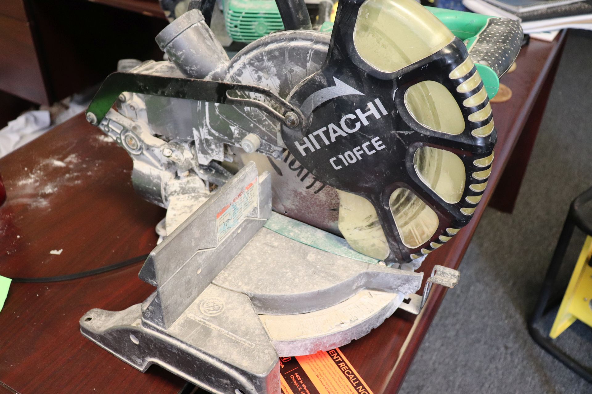 Hitachi c10fce 10" compound saw