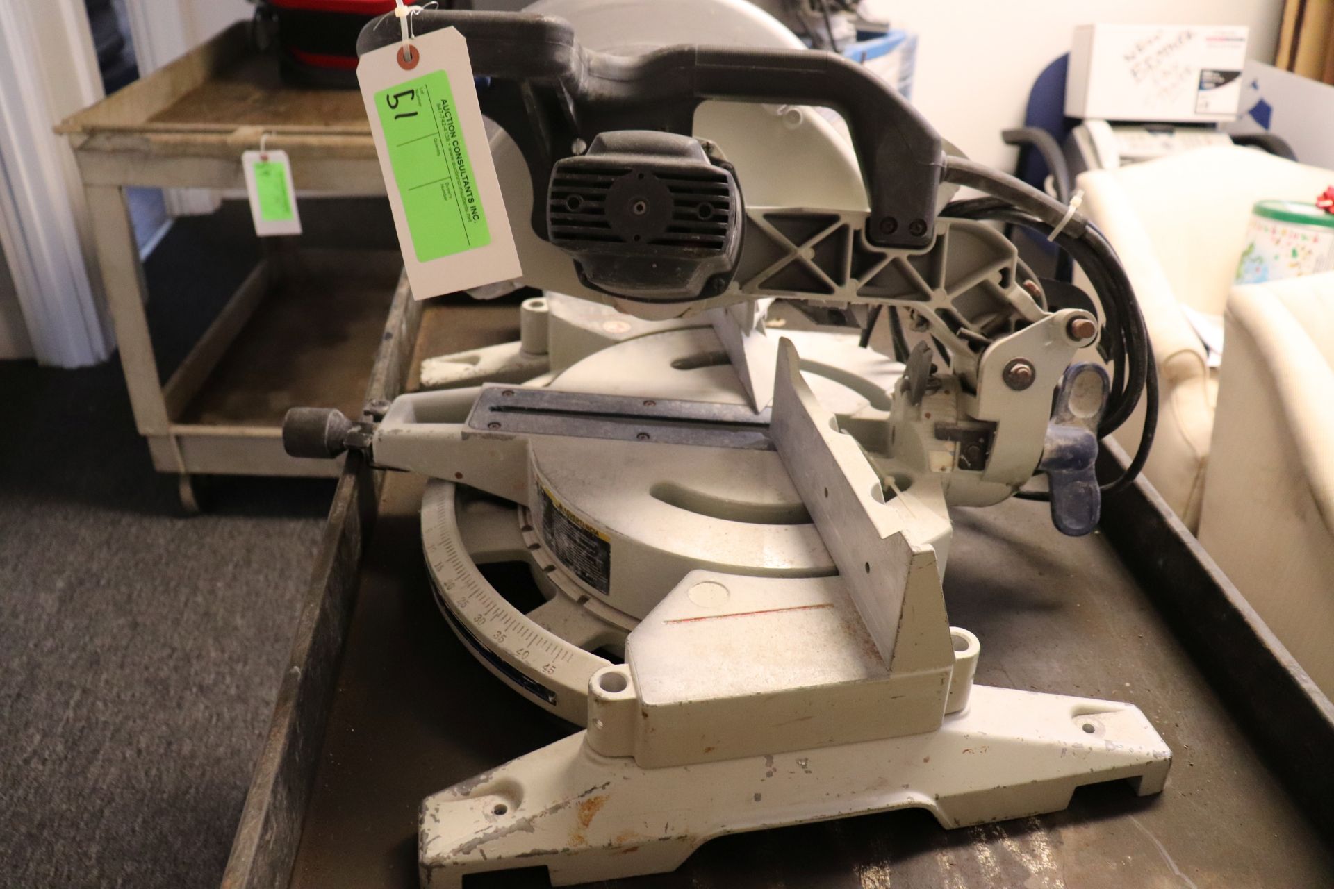 Delta Model 35255 12" compund miter saw serial 010565 - Image 2 of 3