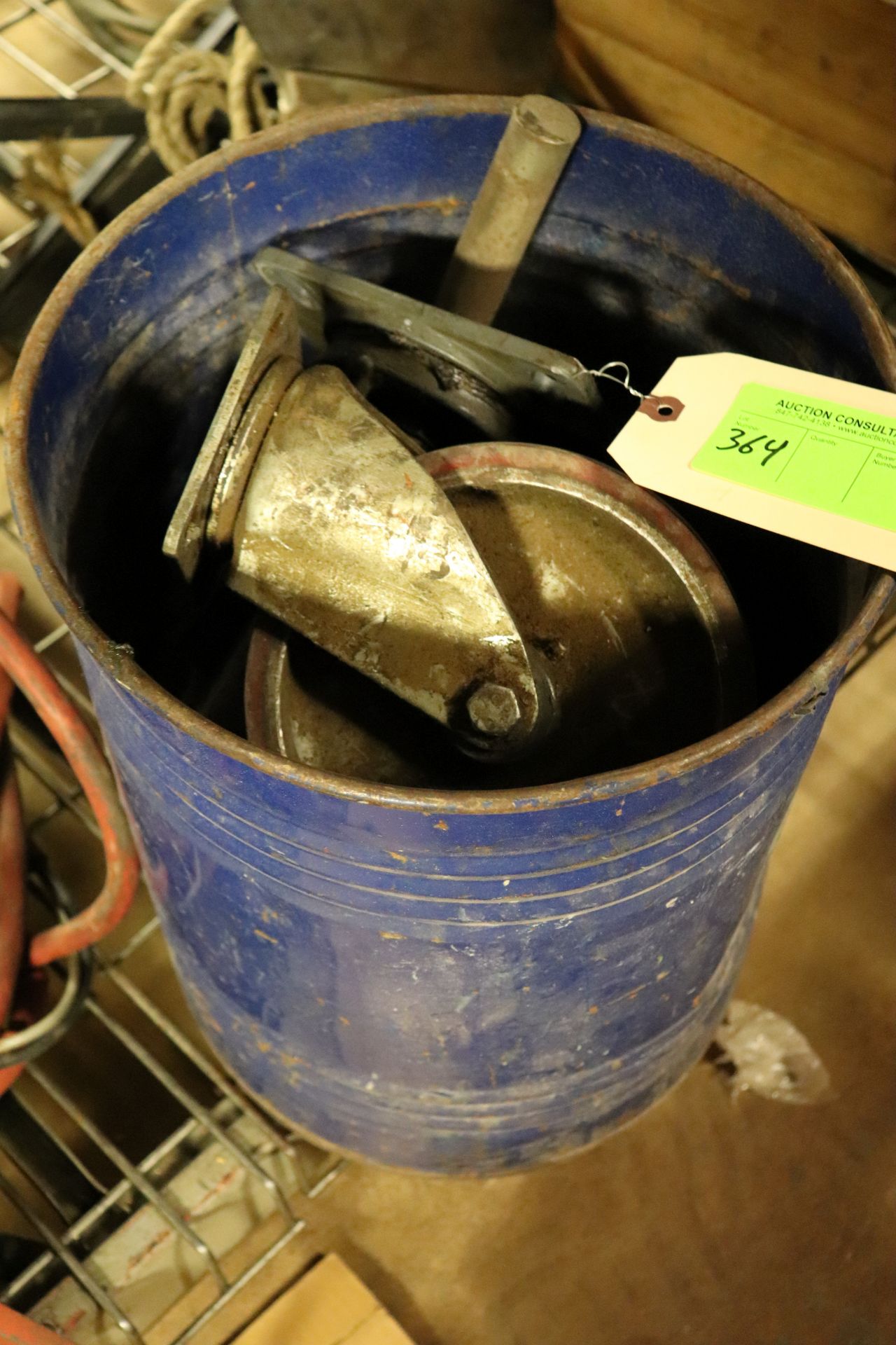 Bucket of heavy duty casters