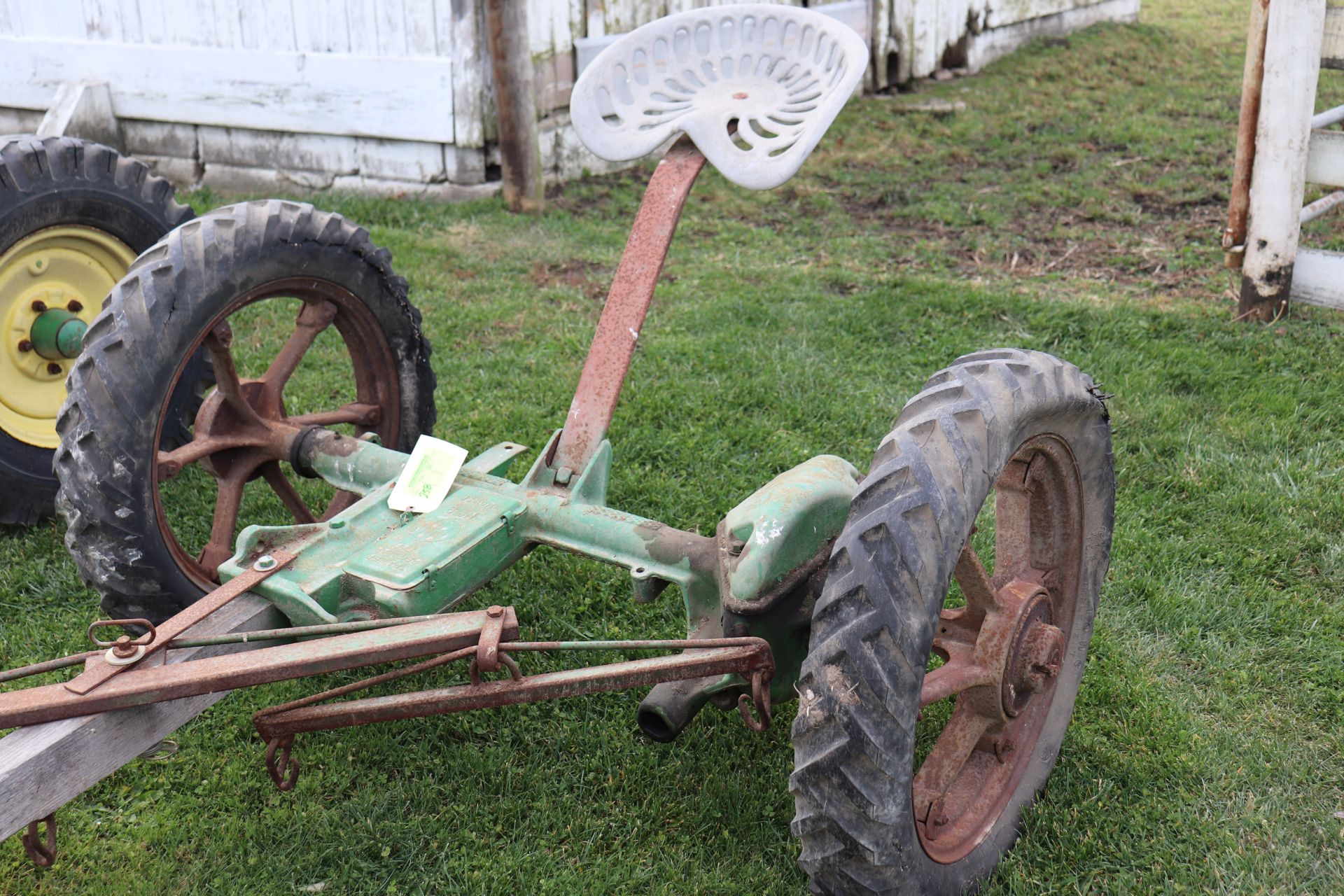 International Harvester horse drawn axle trailer gear #9 mower and seat - Image 3 of 5