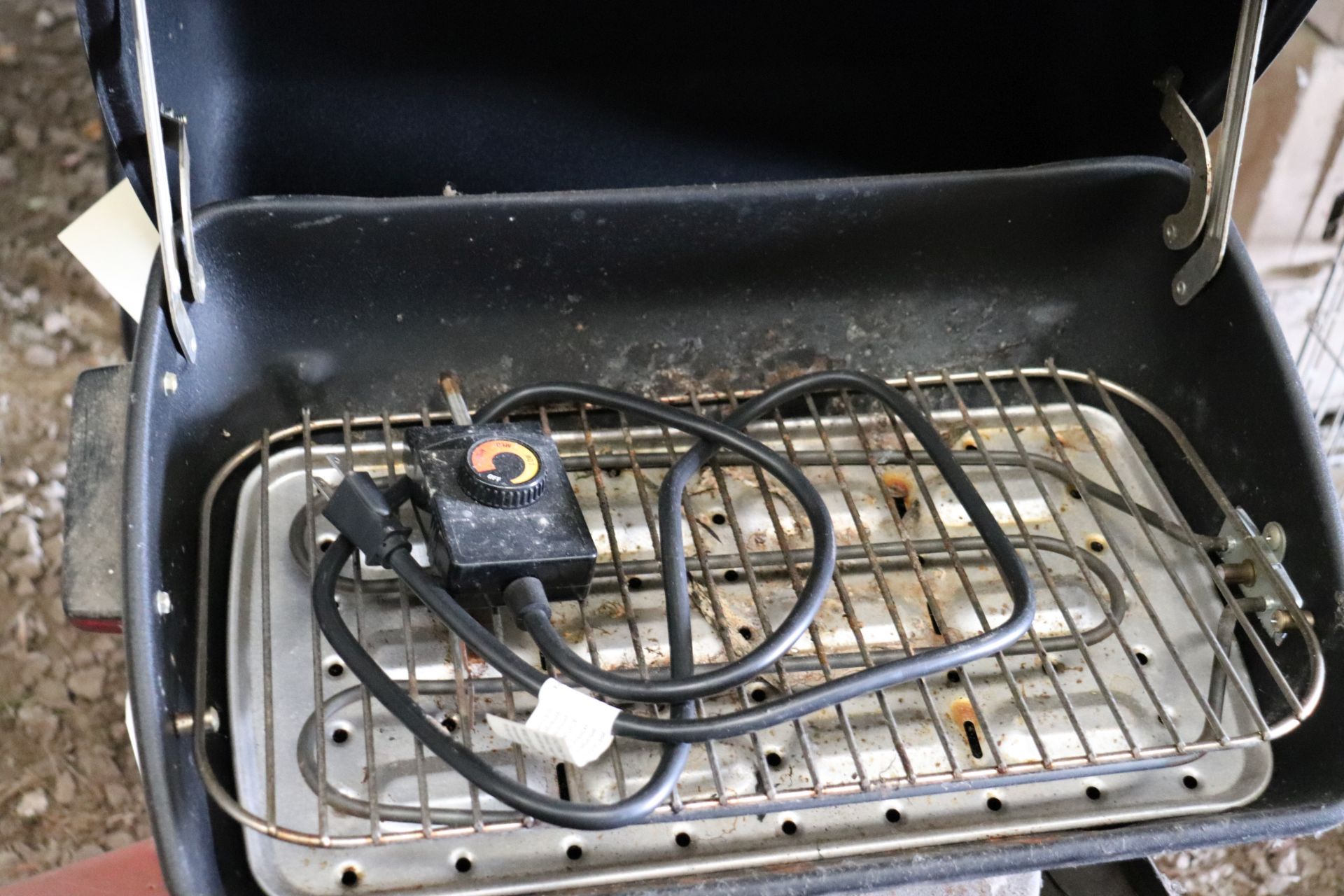 Tabletop electric grill - Image 2 of 2