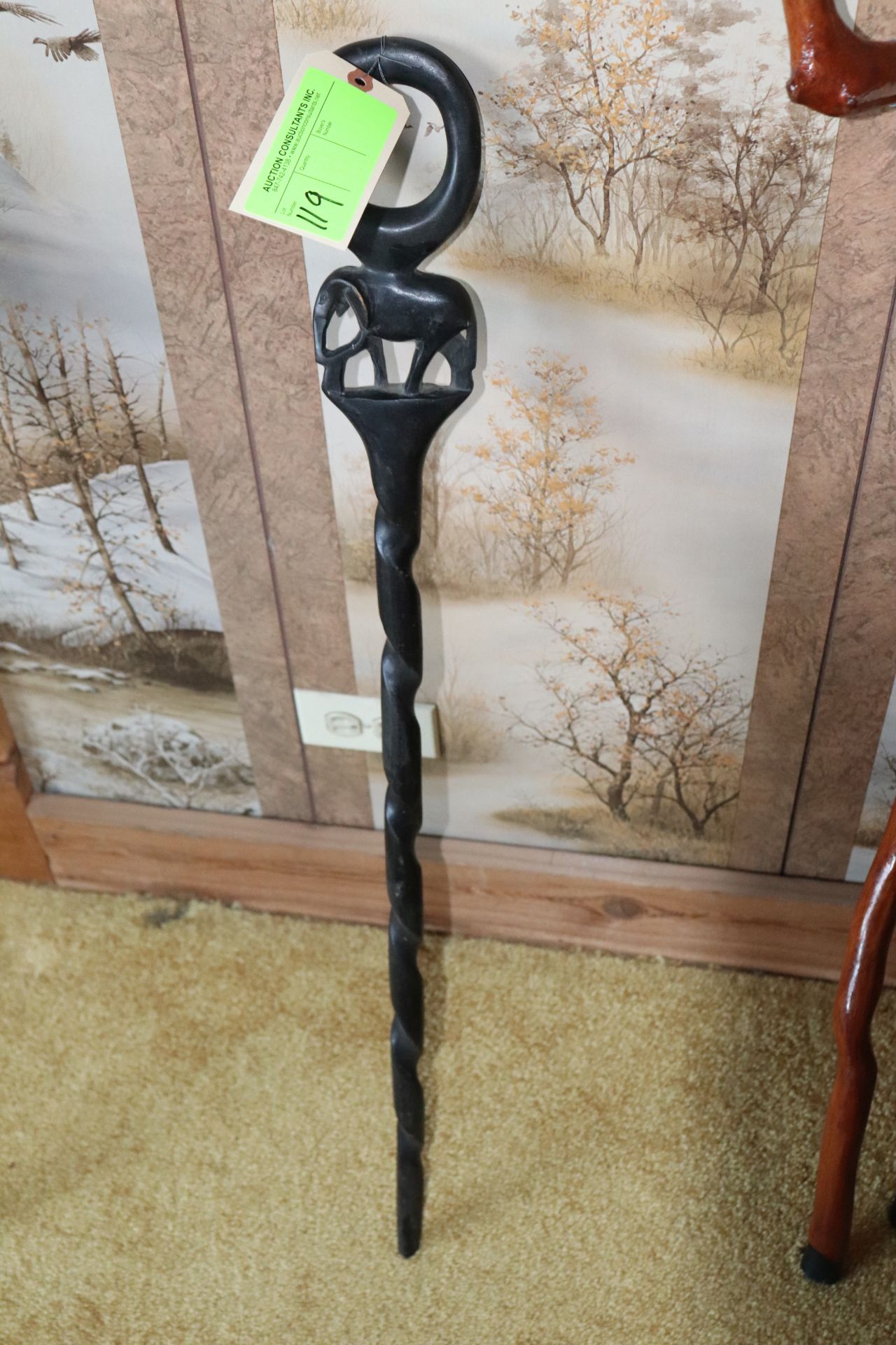 1 carved elephant cane