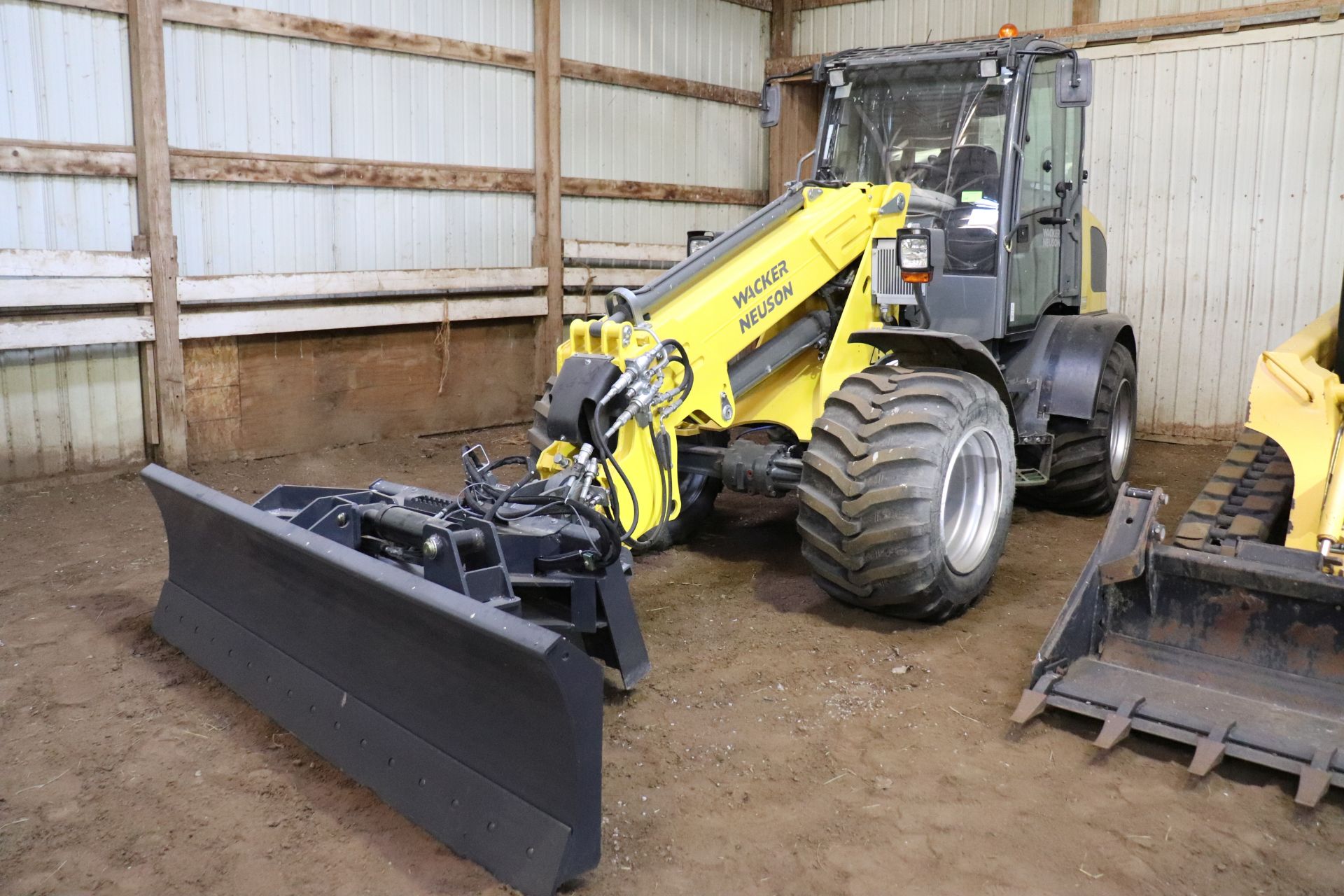 Wacker Neuson WL60T Front End Loader with Virnig DZR96 dozer blade - Image 3 of 14