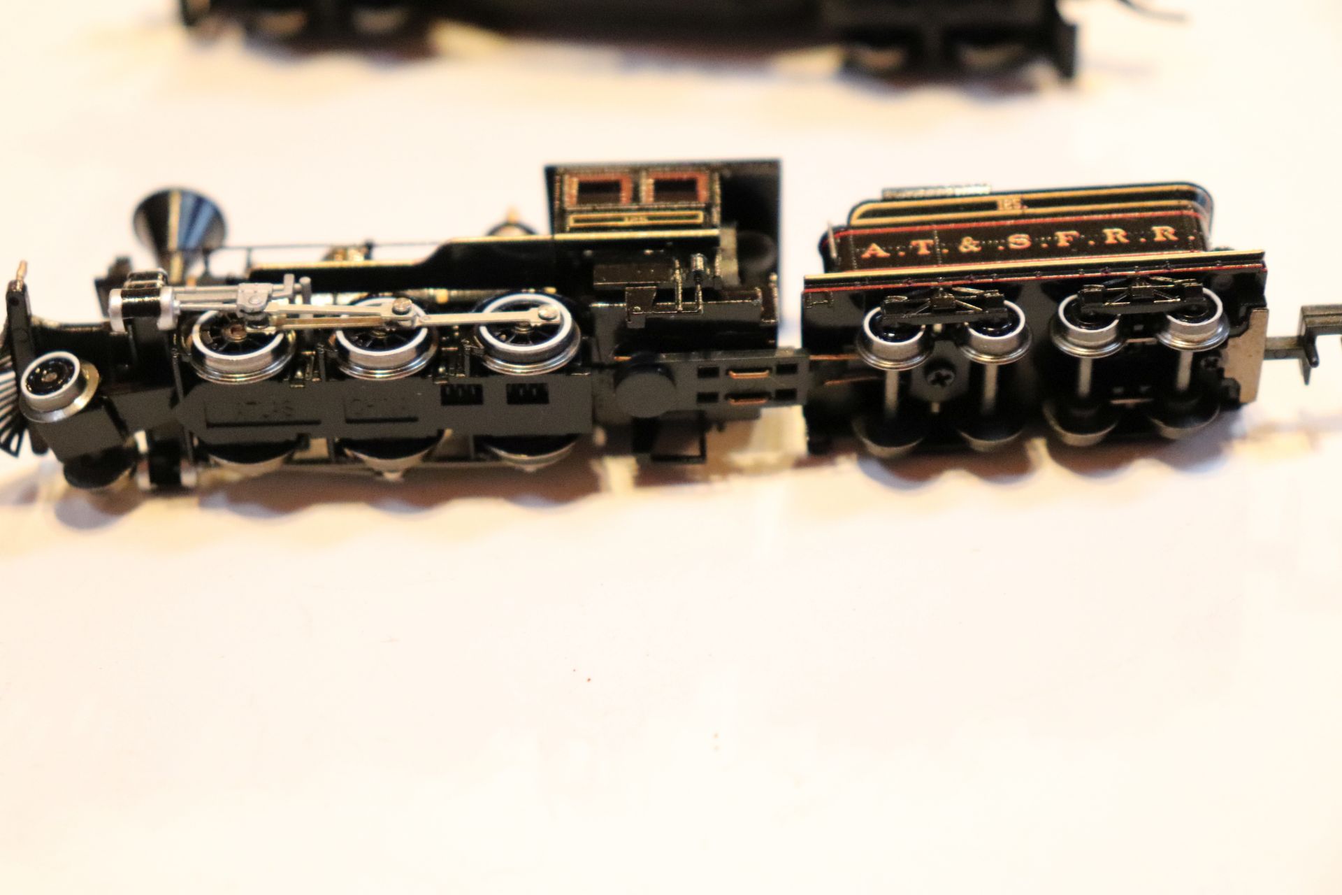 Two N scale locomotives - Image 3 of 4