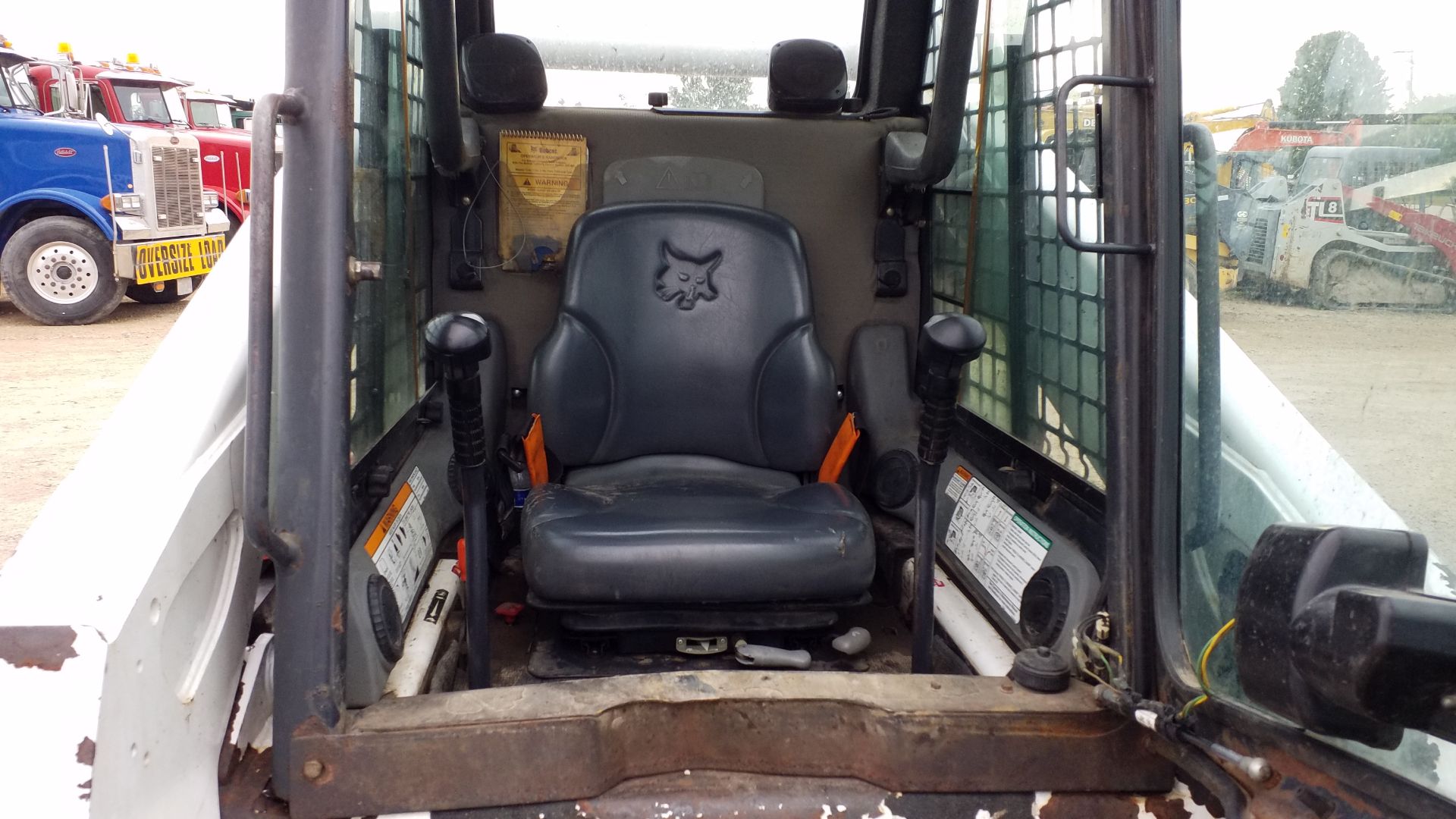 2008 BOBCAT T320 - Image 10 of 14