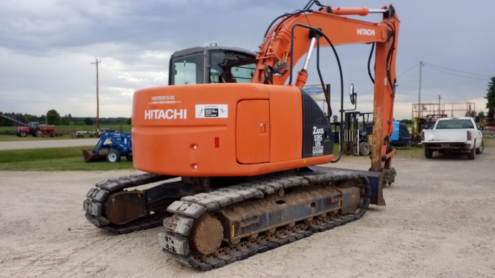 2010 HITACHI ZX135 - Image 4 of 20