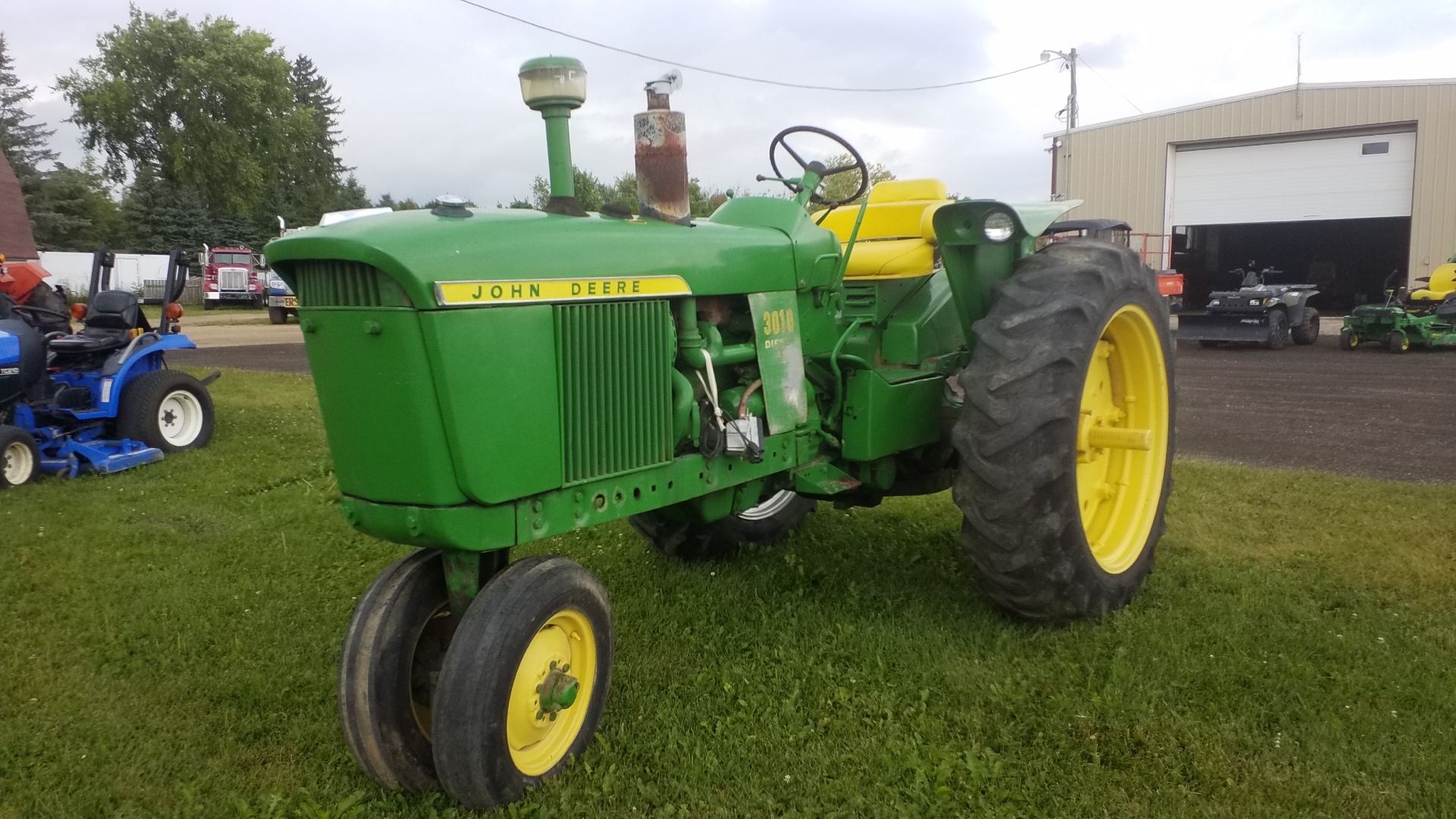 JOHN DEERE 3010D