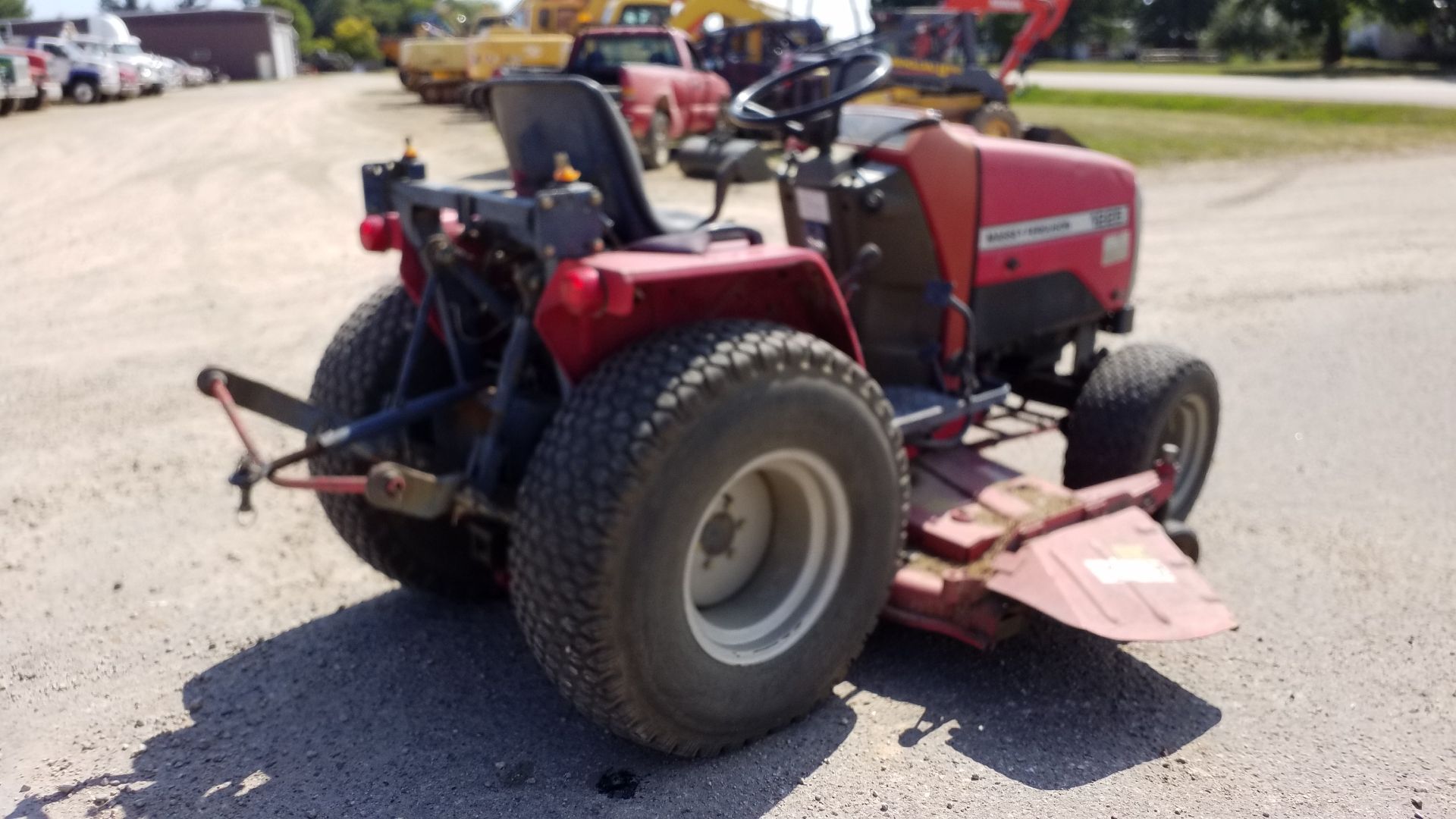 MASSEY-FERGUSON 1225 - Image 3 of 11