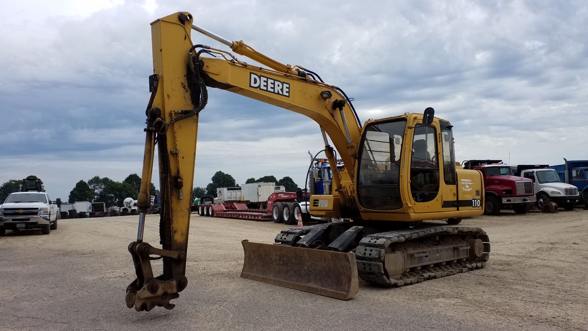 2001 DEERE 110