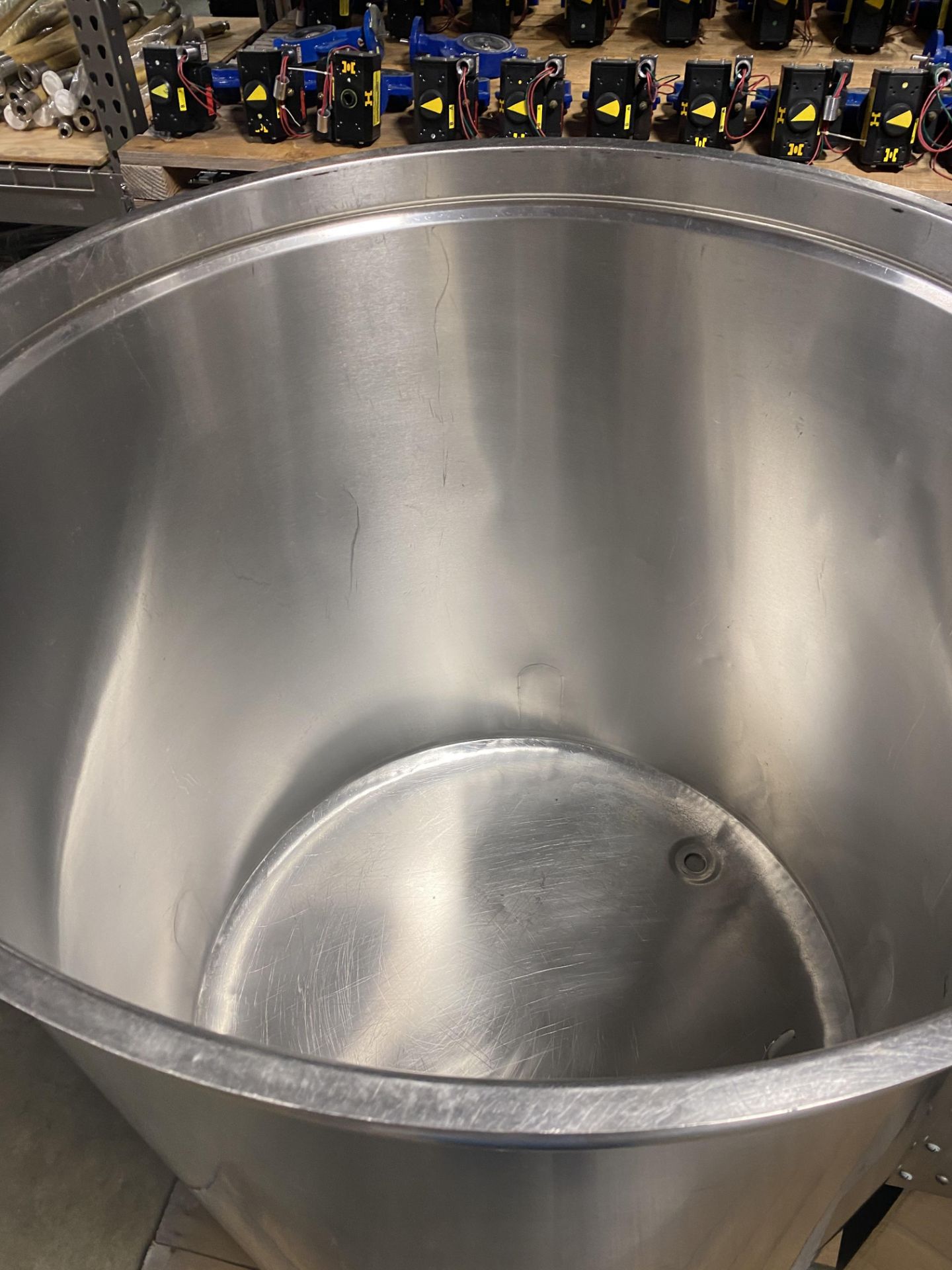 250 Gallon Stainless Steel Tank - Image 2 of 2