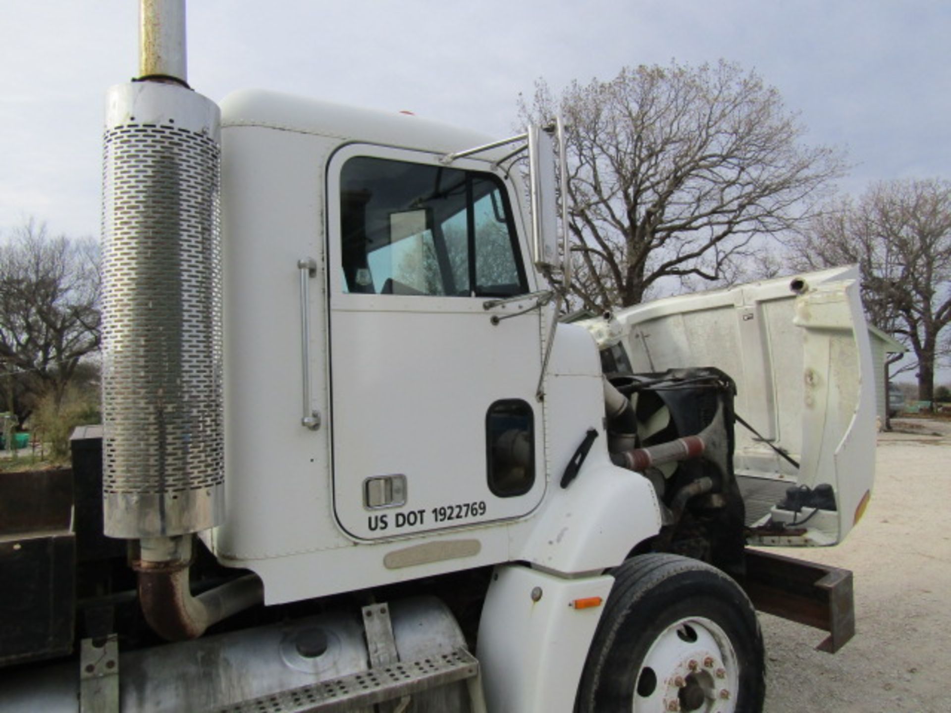 1994 Freightliner, VIN #1FUW3LYA0RH605546, 71,282 Miles, 10 Speed Eaton Fuller Manual - Image 38 of 41