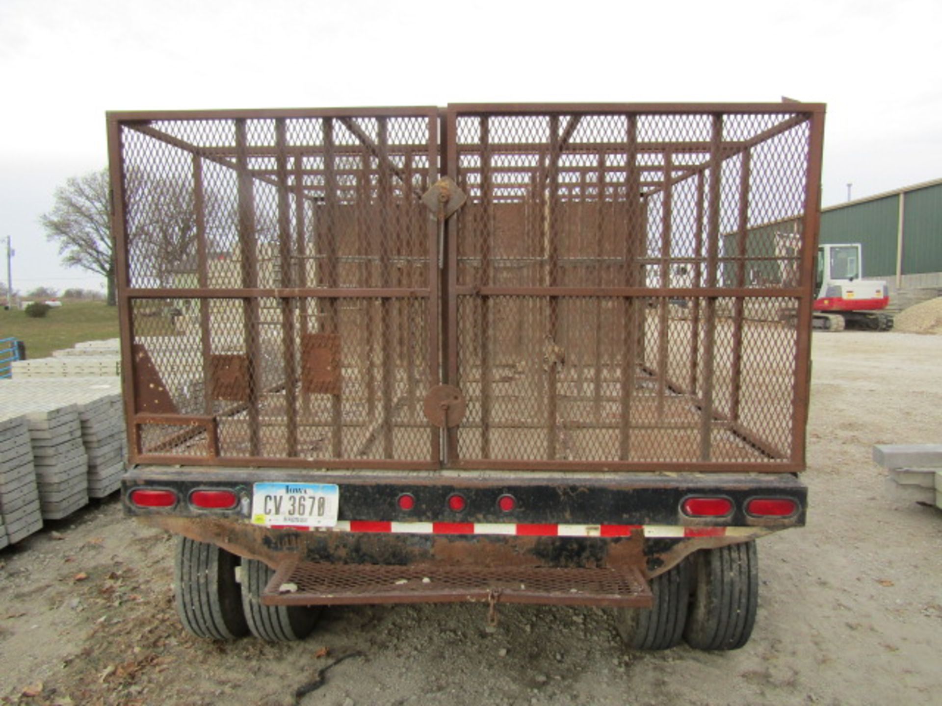 2004 B-B Gooseneck Trailer, Tandem Axle, 18' 8" x 9' 6" Well, 8' 7" Top Deck, Located in - Image 9 of 9