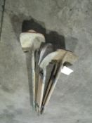 (9) Shovels, Located in Winterset, IA