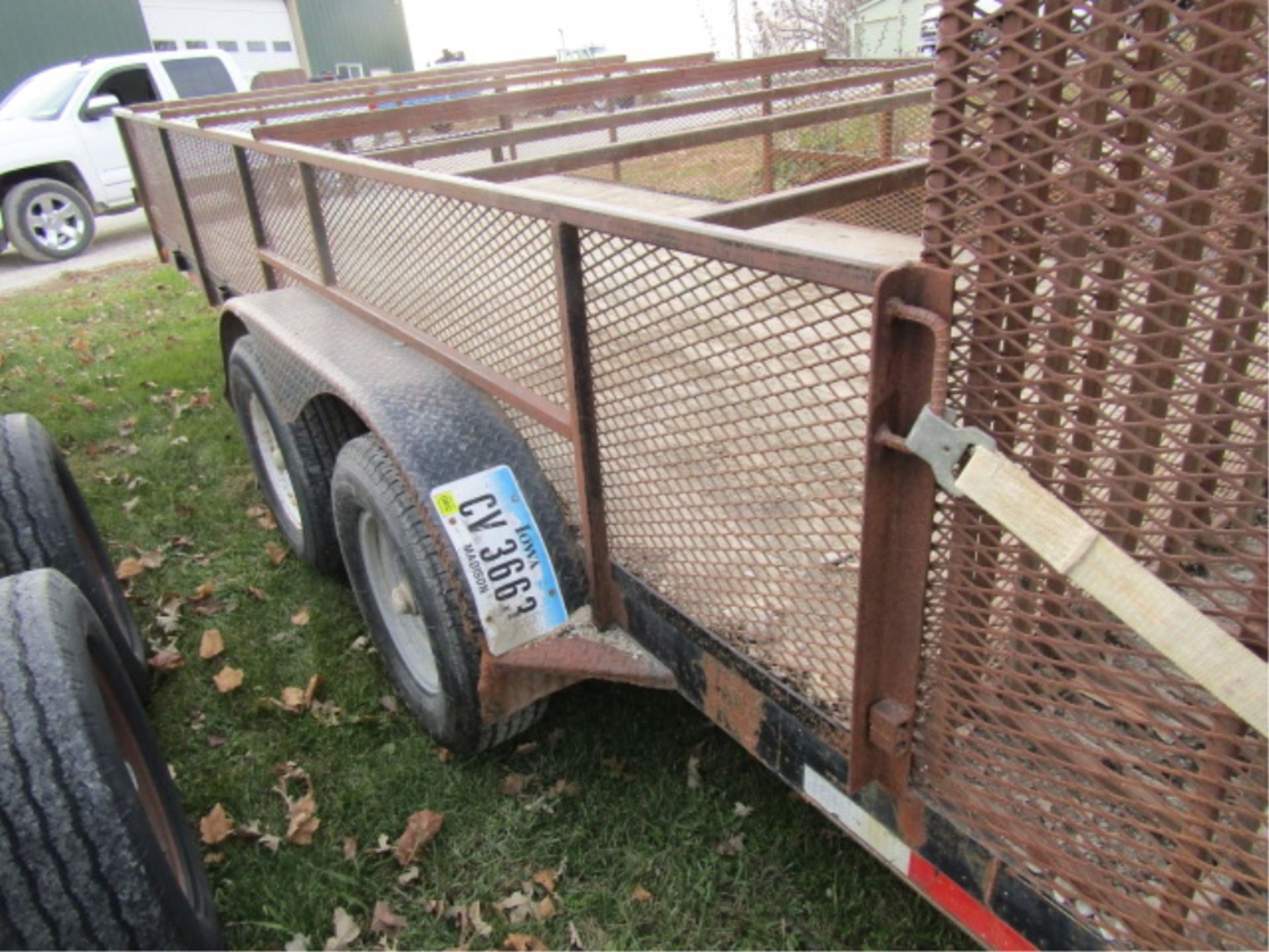 2006 Road Boss Tandem Axle Trailer, Wood Deck, Located in Winterset, IA - Image 6 of 6