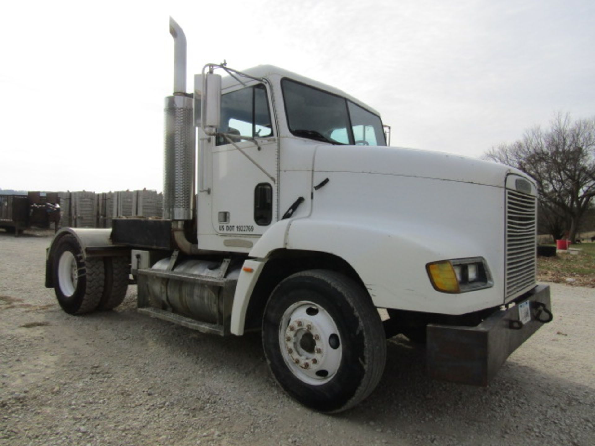 1994 Freightliner, VIN #1FUW3LYA0RH605546, 71,282 Miles, 10 Speed Eaton Fuller Manual - Image 2 of 41