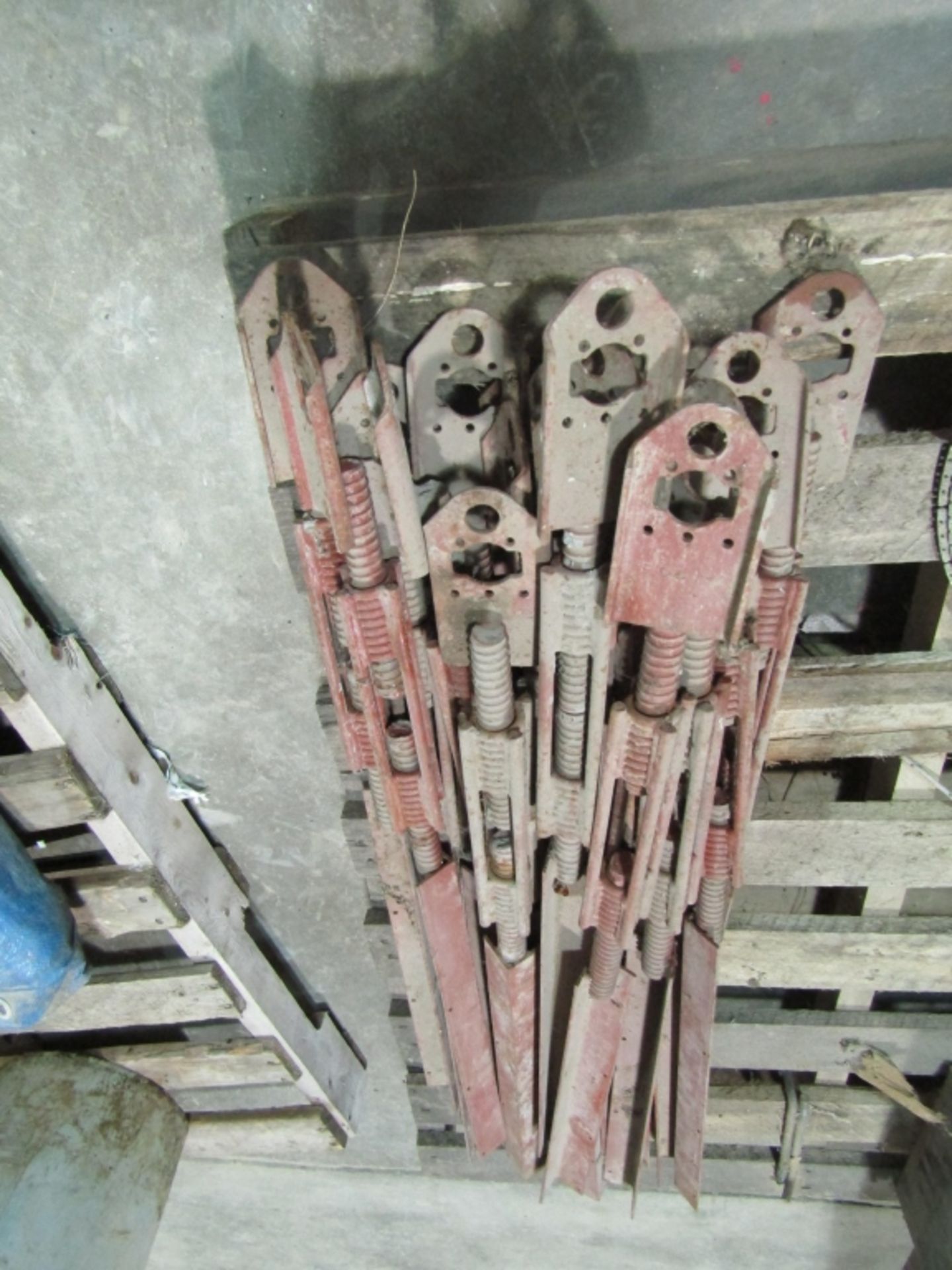 (16) Turnbuckles, Located in Winterset, IA