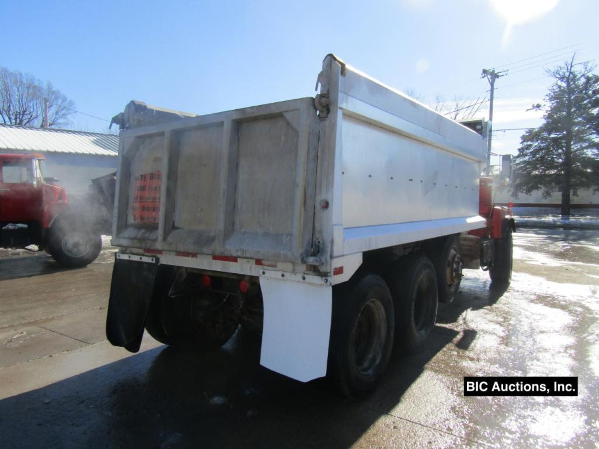 1999 Mack DM690S Dump Truck - Image 4 of 36