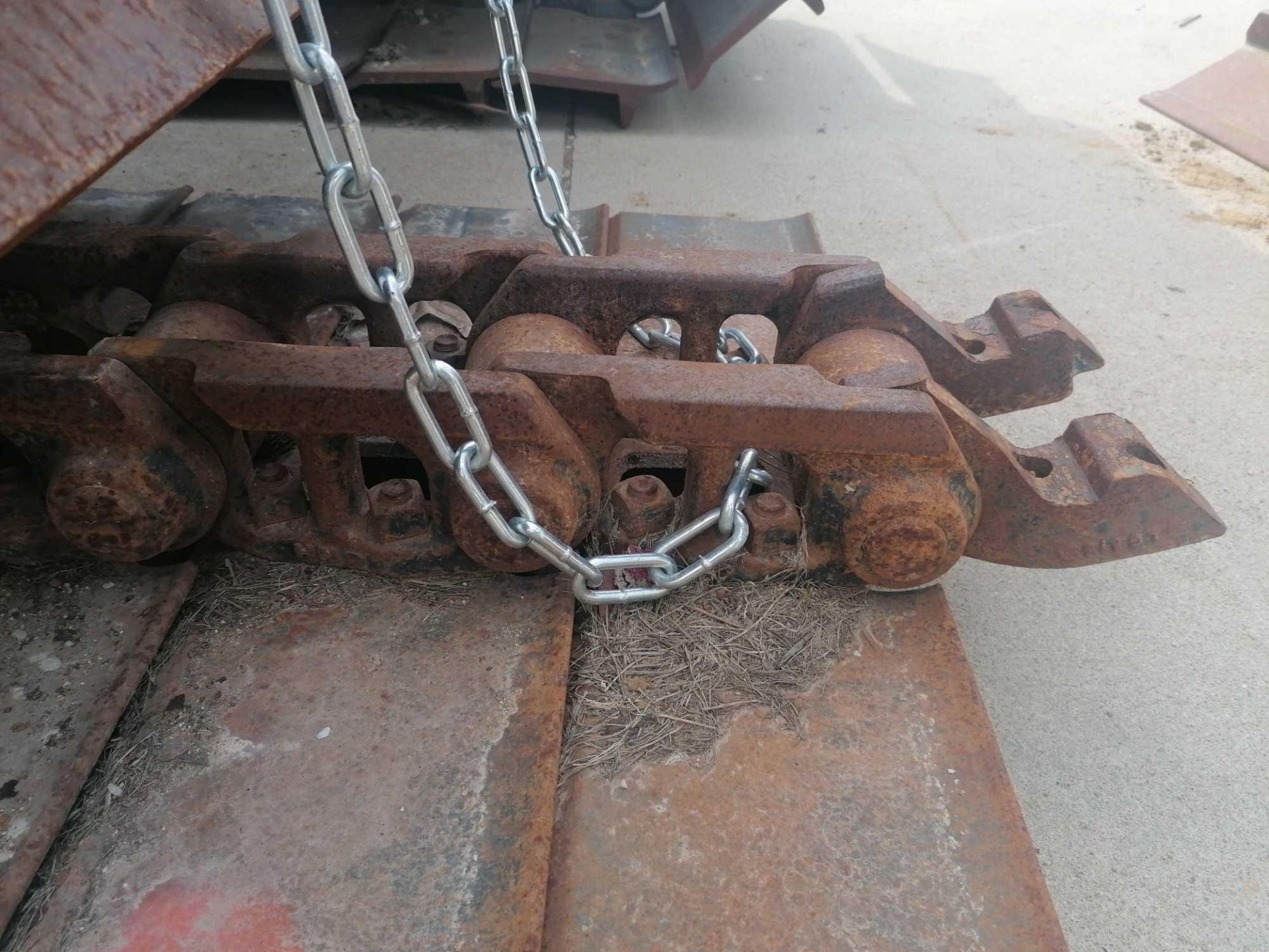 (1) 30" Grouser/Chain Assy. - Open Grouser, W/ Master Grouser Pad - Image 5 of 7