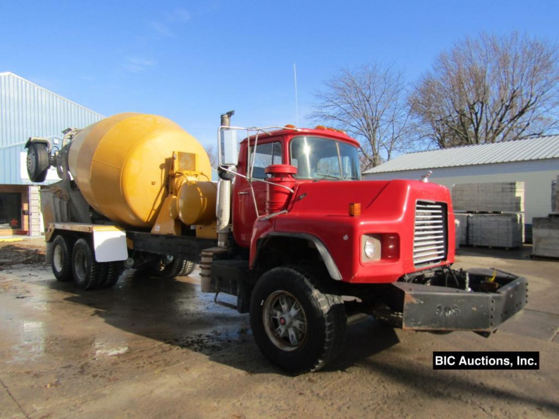 2003 Mack DM690S Concrete Mixer Truck - Image 2 of 41