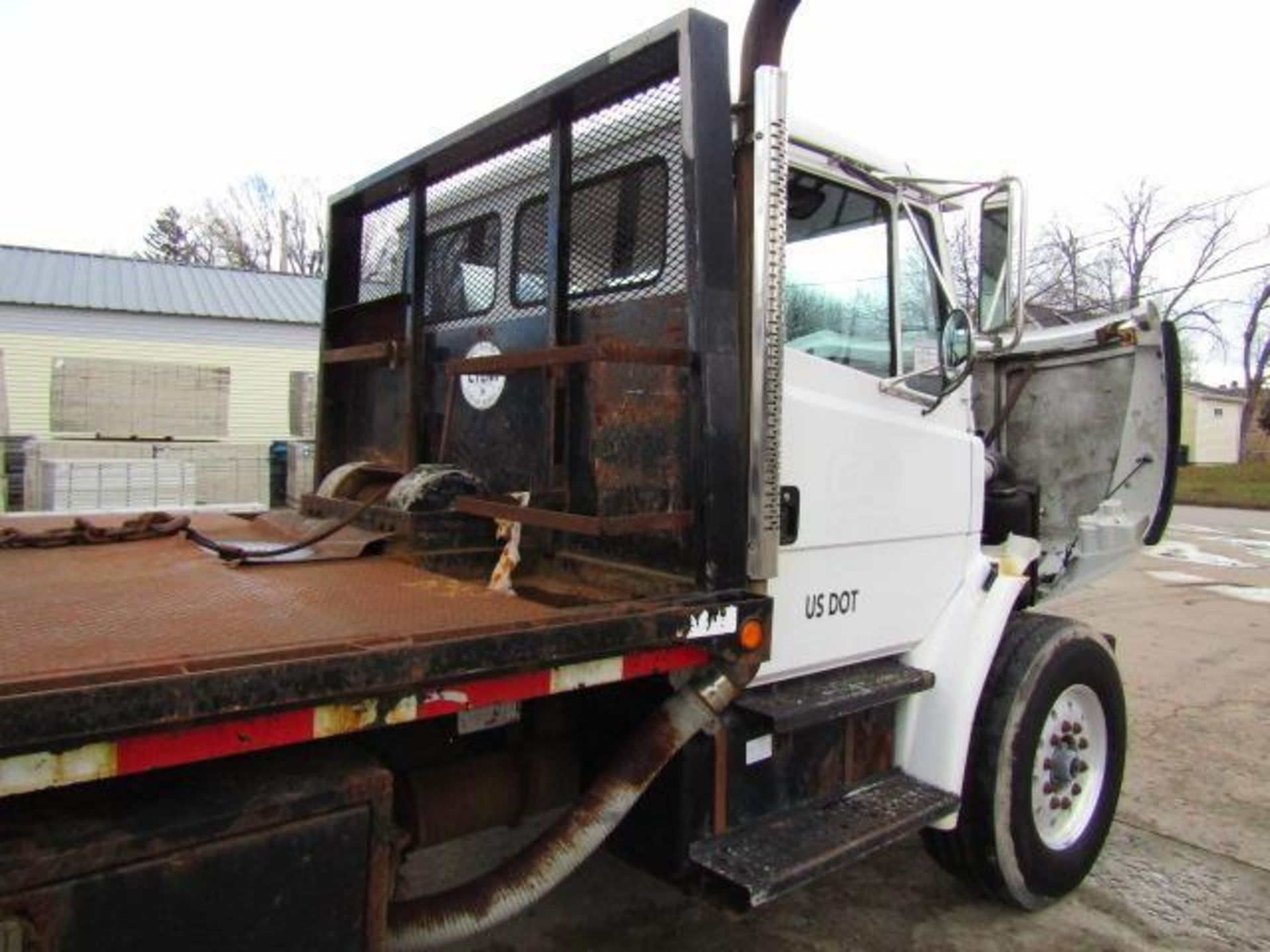 1998 Freightliner FL80 Rollback Flatbed Truck - Image 27 of 38