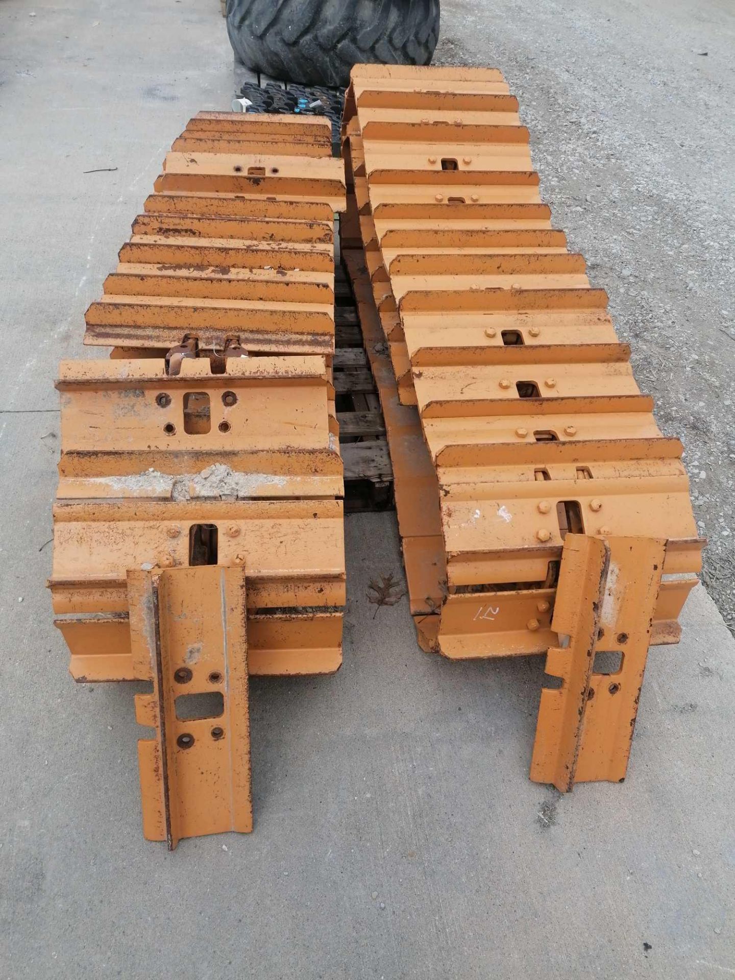 (2) 20" Grouser/Chain Assy. - Open Grouser, W/Master Grouser Pads