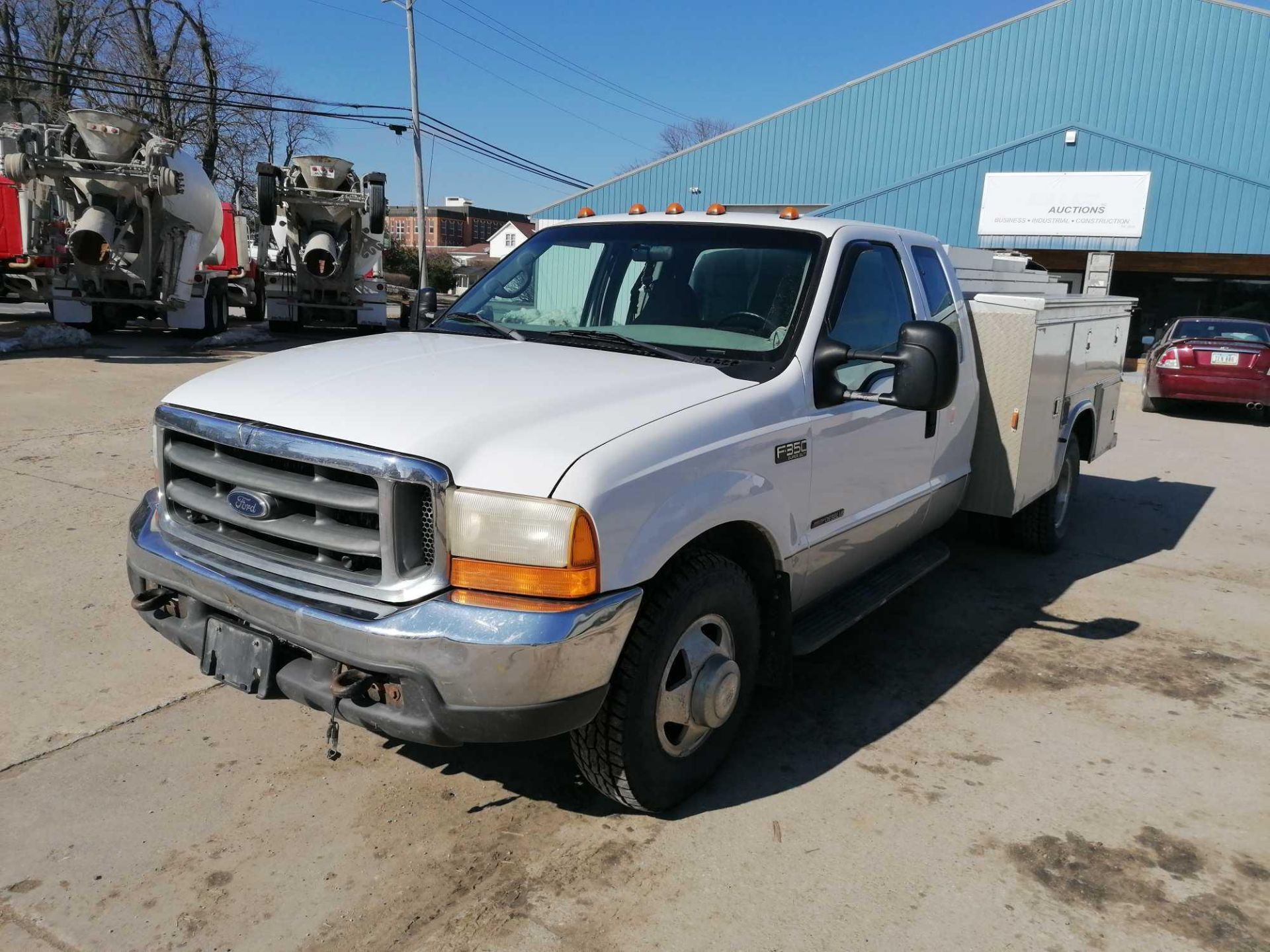 2000 Ford F350 Super Duty Crew Cab Utility Truck