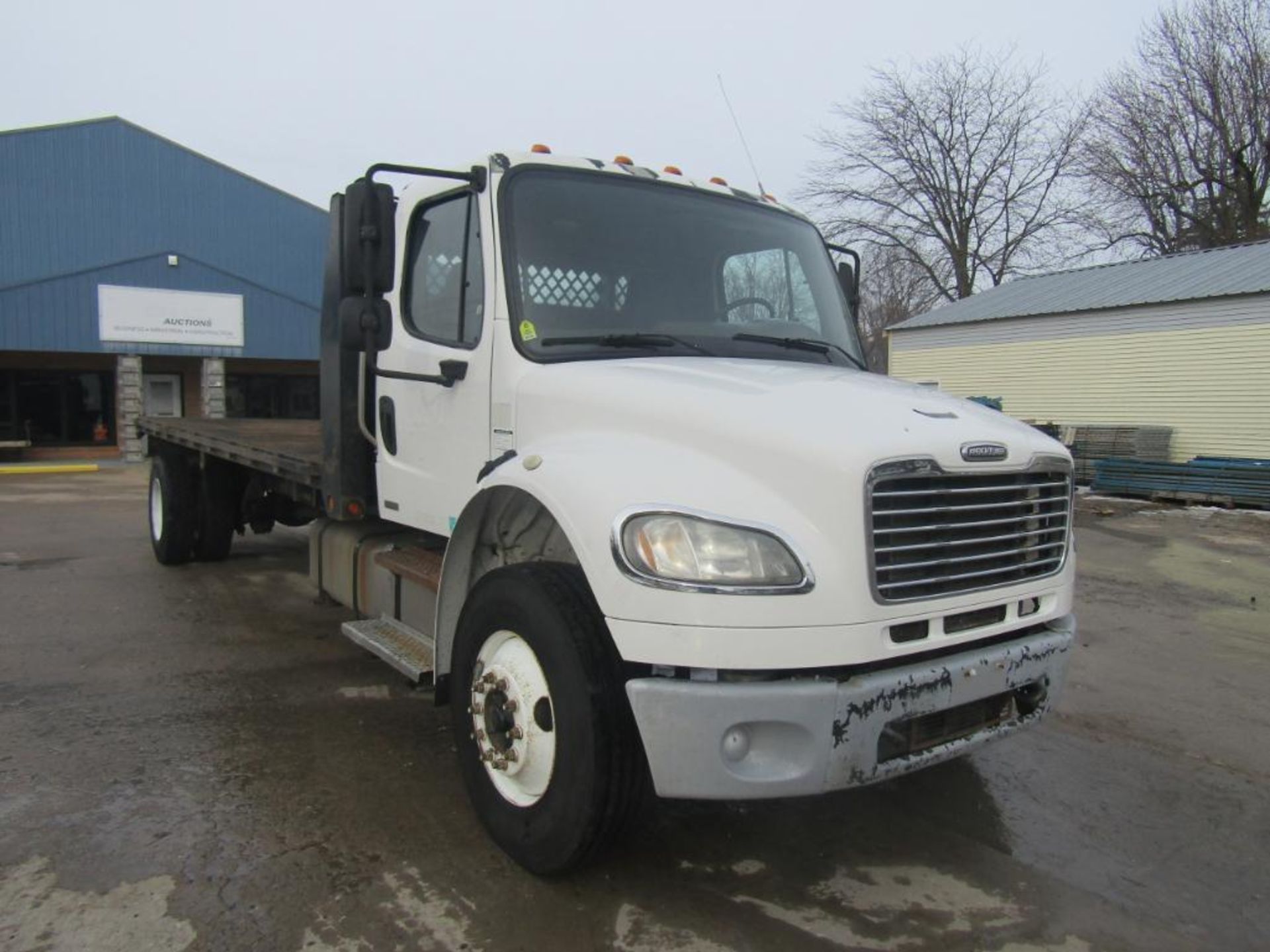 2008 Freightliner M106042S Flatbed Truck - Image 3 of 26