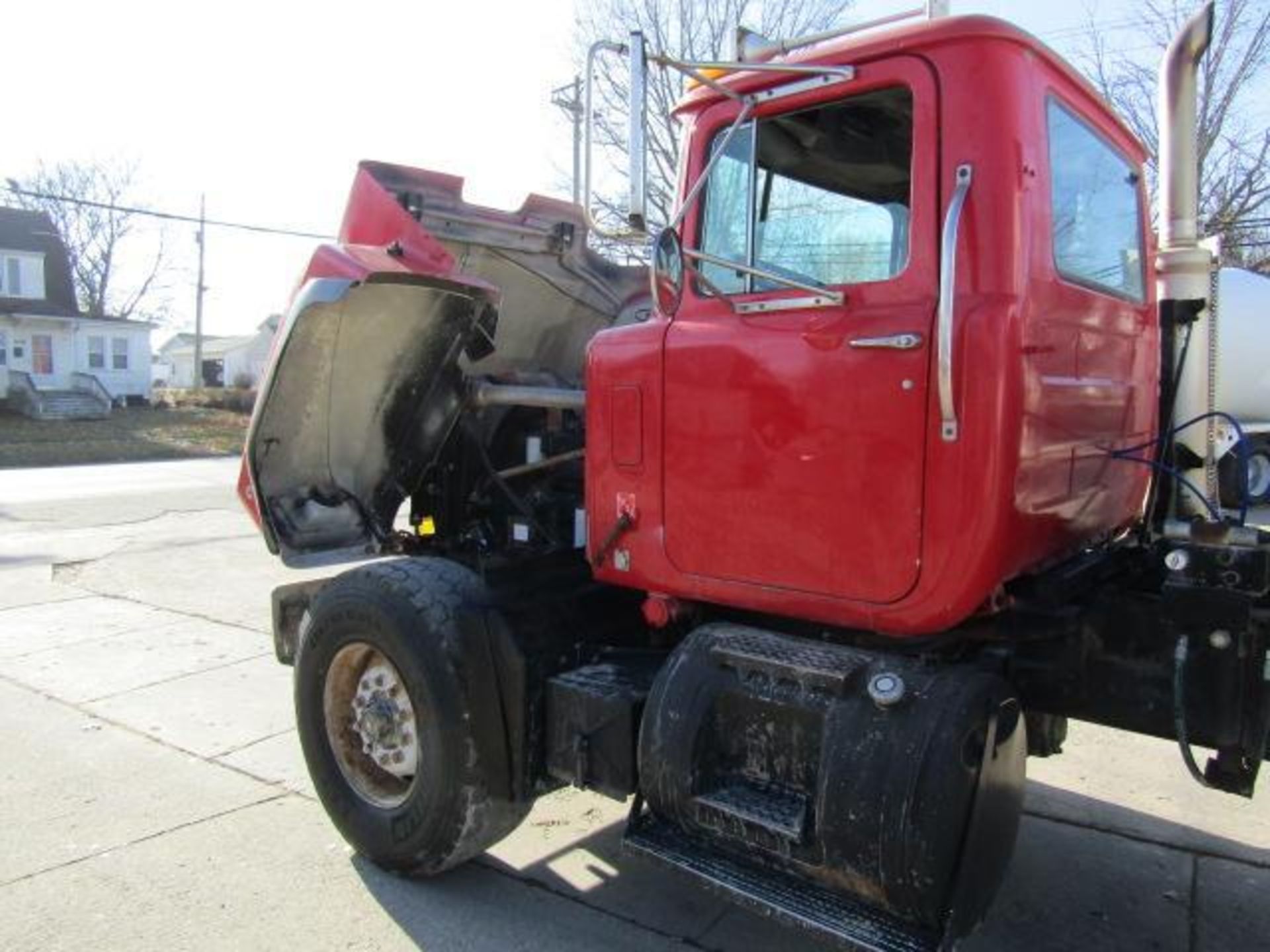 1999 Mack RD690S Concrete Mixer Truck - Image 28 of 39