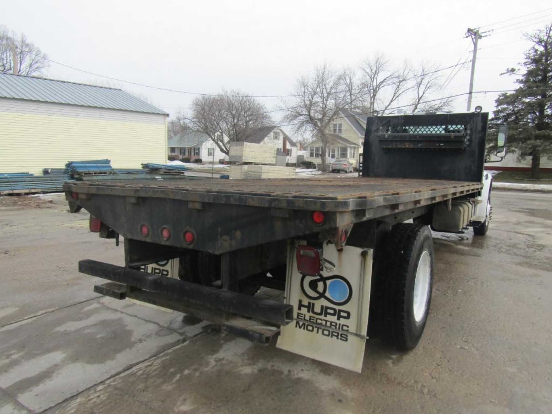 2008 Freightliner M106042S Flatbed Truck - Image 5 of 26