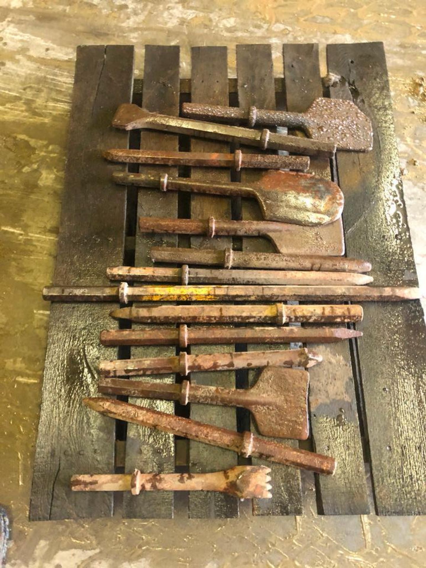 Pallet of Miscellaneous Chisels & Bits