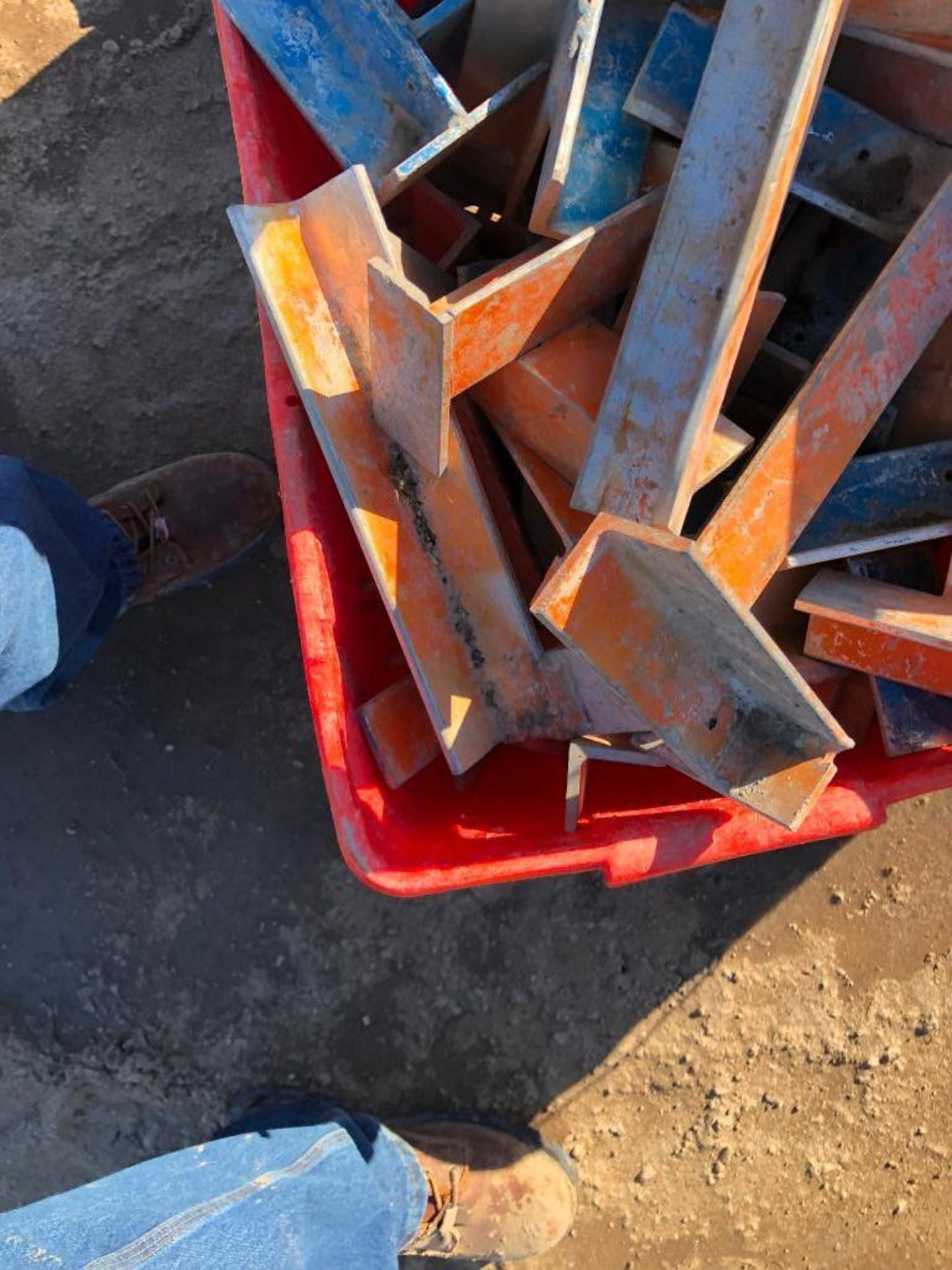 Pallet Clips & Rebar Chairs - Image 3 of 4