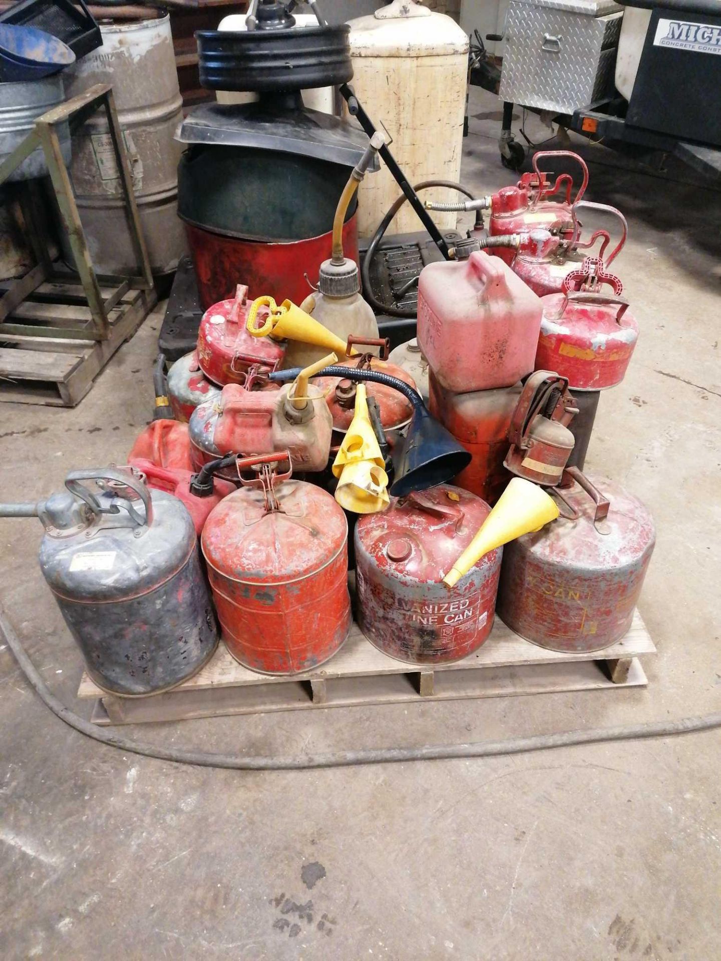Pallet of Miscellaneous Gas Cans