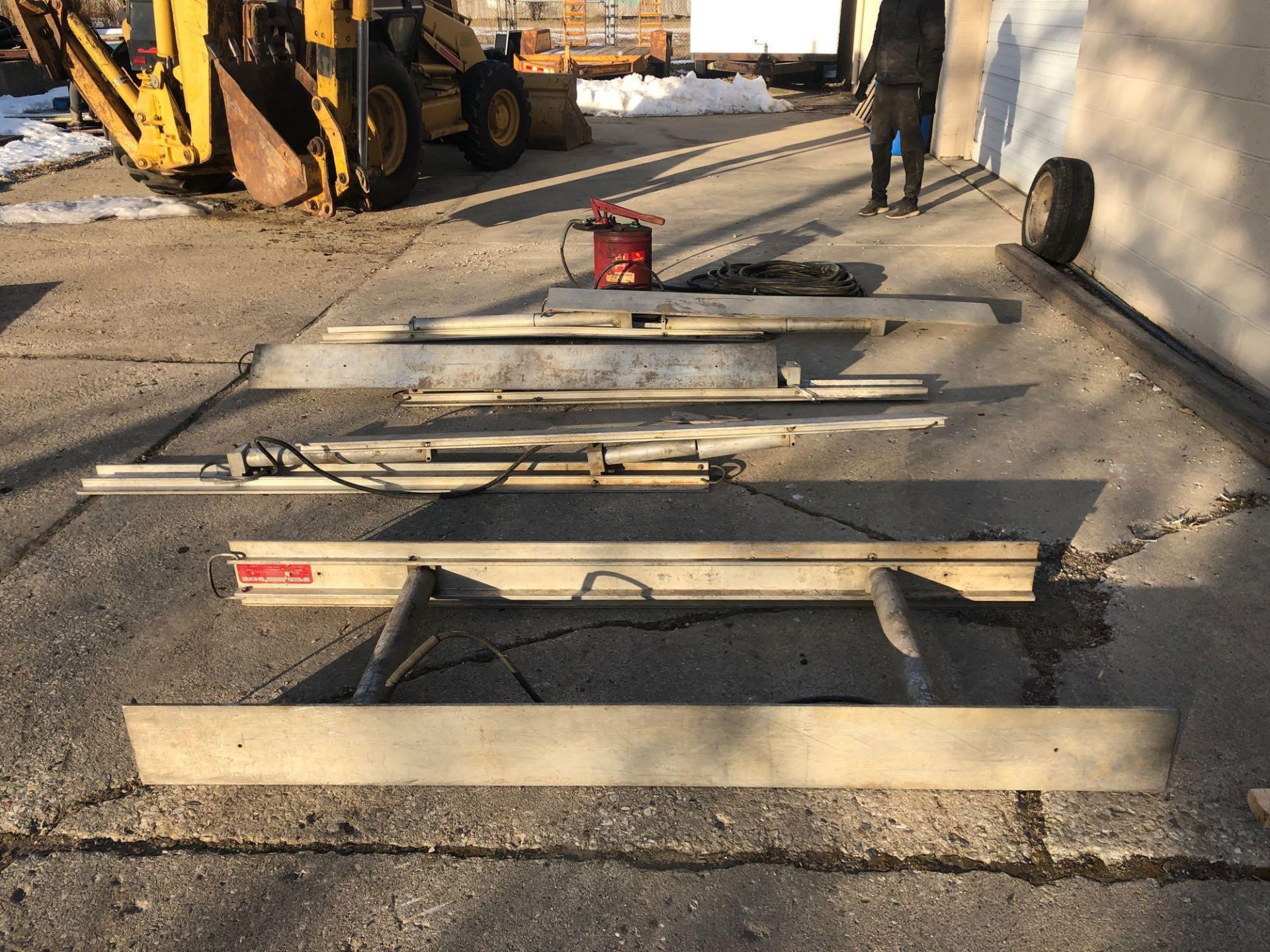 Speed Shore Hydraulic Trench Shoring with Pump