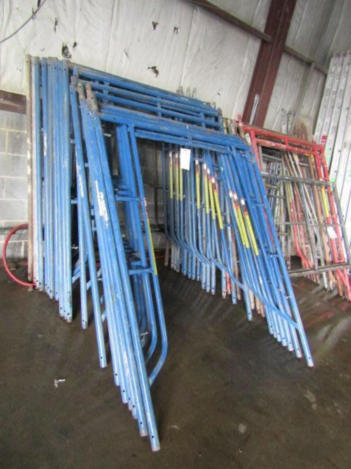 (24) 6' H x 5' W Scaffolding Brackets