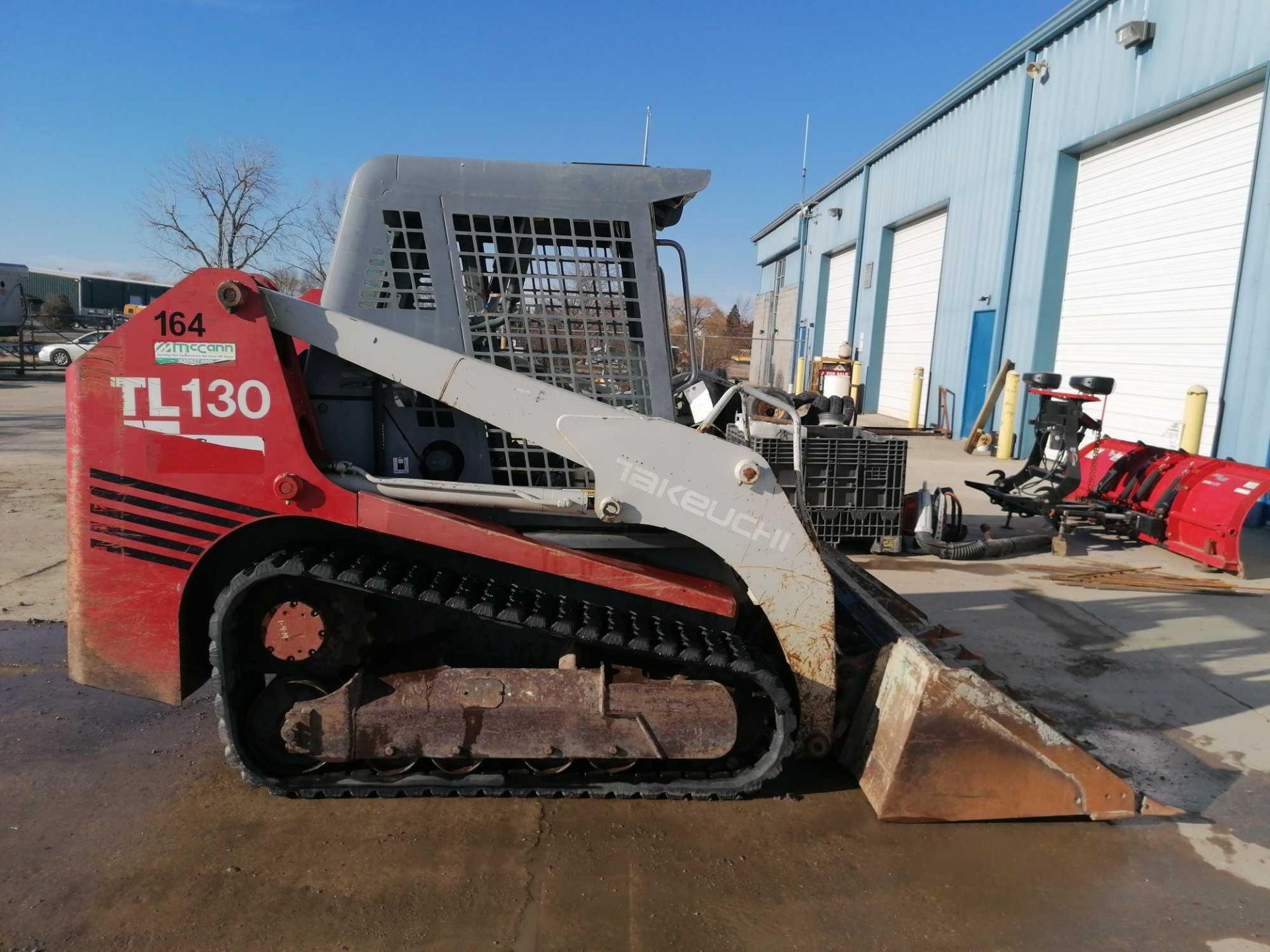 Takeuchi TL130 Rubber Track Loader, NEW TRACKS, Serial #21307573, YANMAR 4711V98-NSA2 Motor. Located - Image 3 of 22