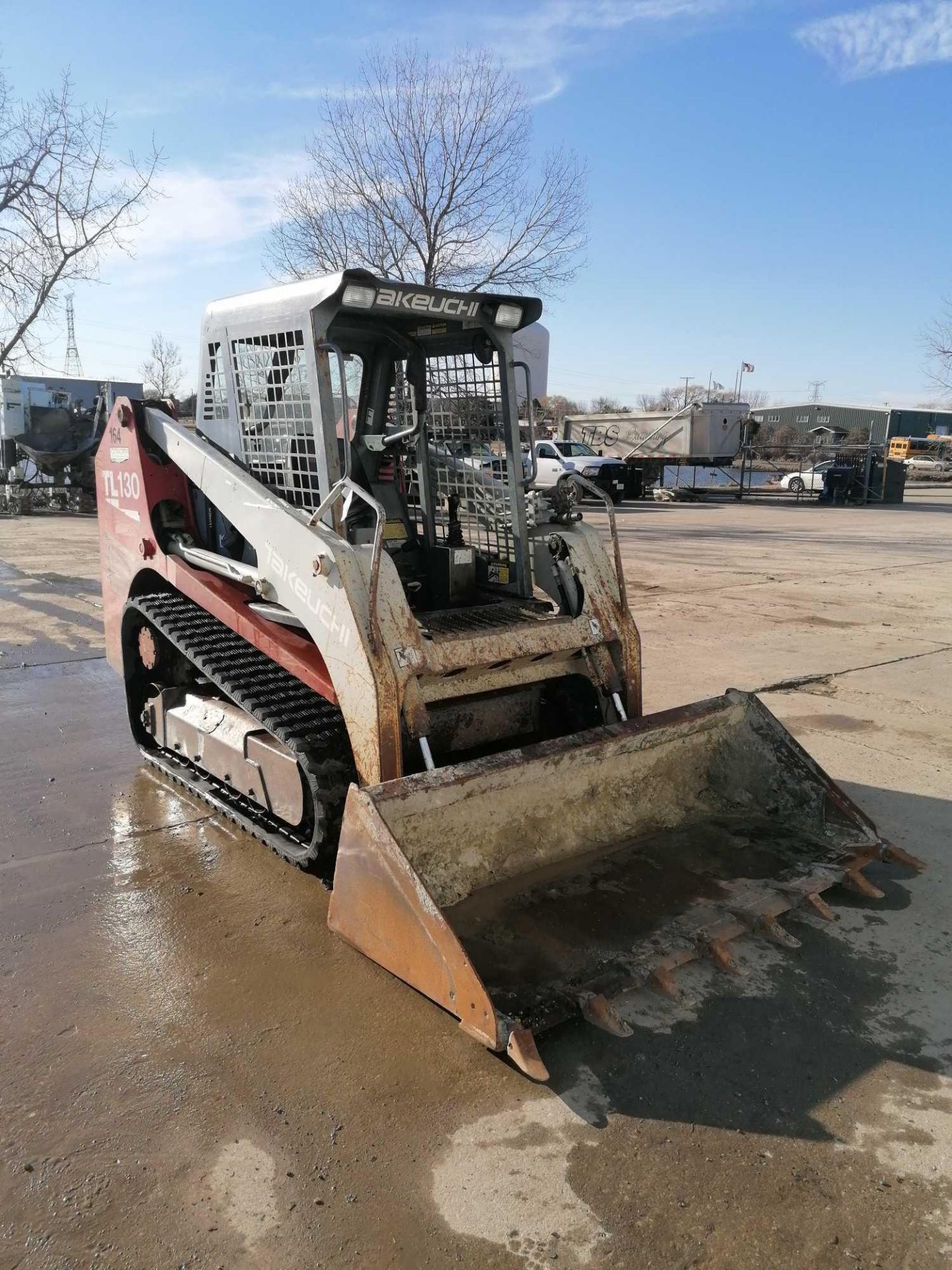 Takeuchi TL130 Rubber Track Loader, NEW TRACKS, Serial #21307573, YANMAR 4711V98-NSA2 Motor. Located