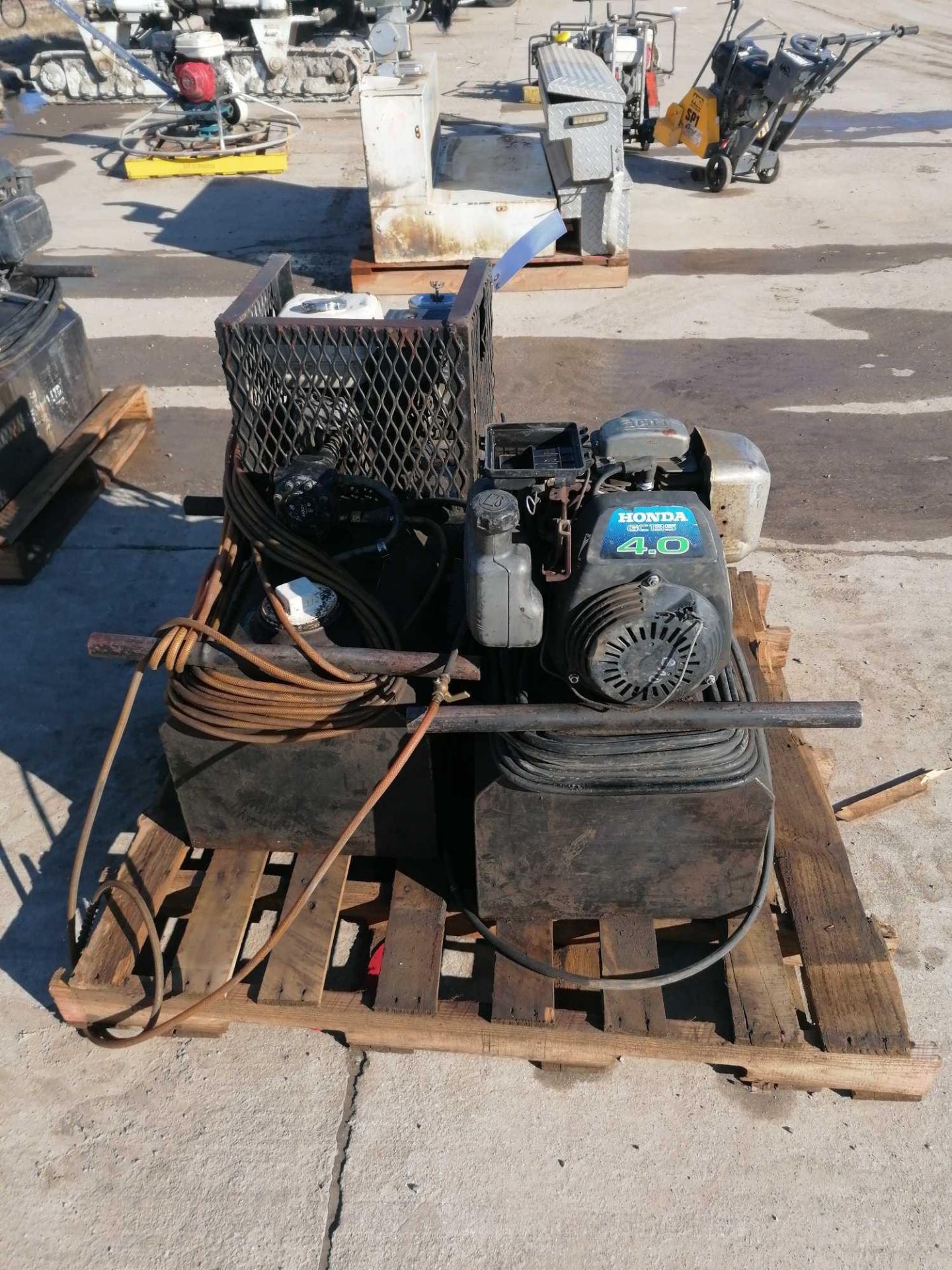 (2) Concrete Form Oilers, (1) Honda GX120 4.0 Motor & (1) GC135 4.0 Motor. Located in Naperville,