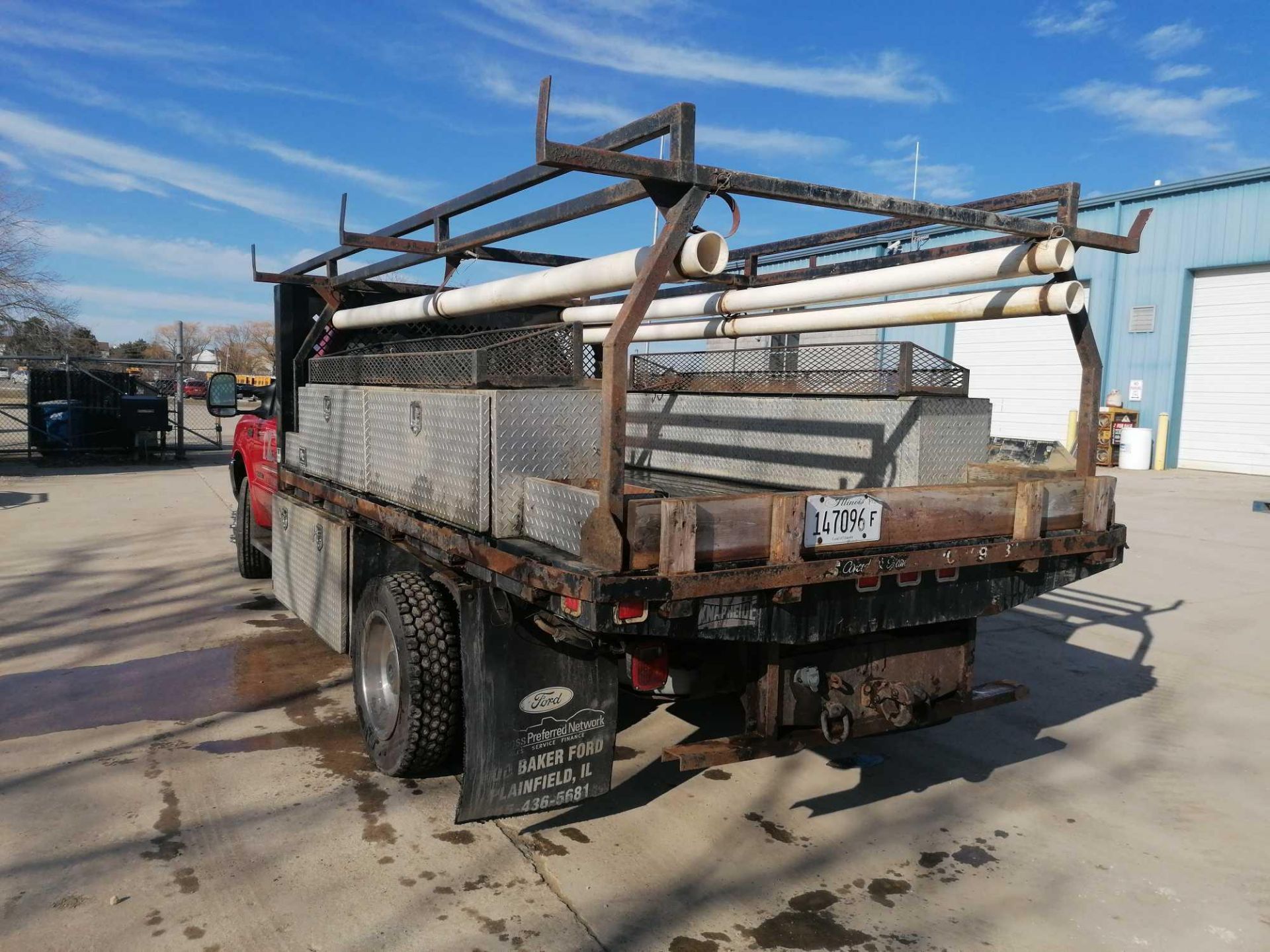 2003 Ford F-450 XL Super Duty Flatbed Truck, VIN # 1FDXF46P34EB87876, 191869 Miles, Dually Truck - Image 4 of 26