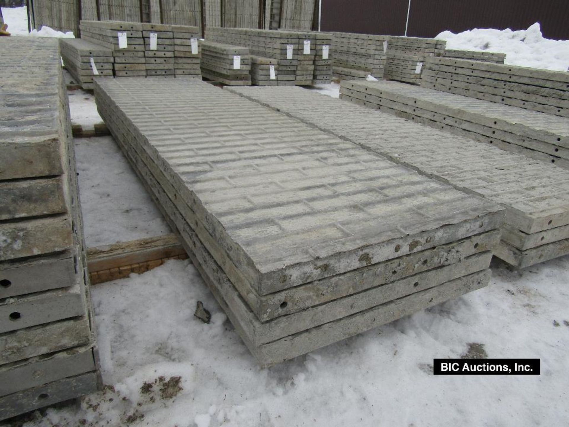  4 30 X 9 Durand Aluminum Concrete Forms Textured Brick 8 Hole 