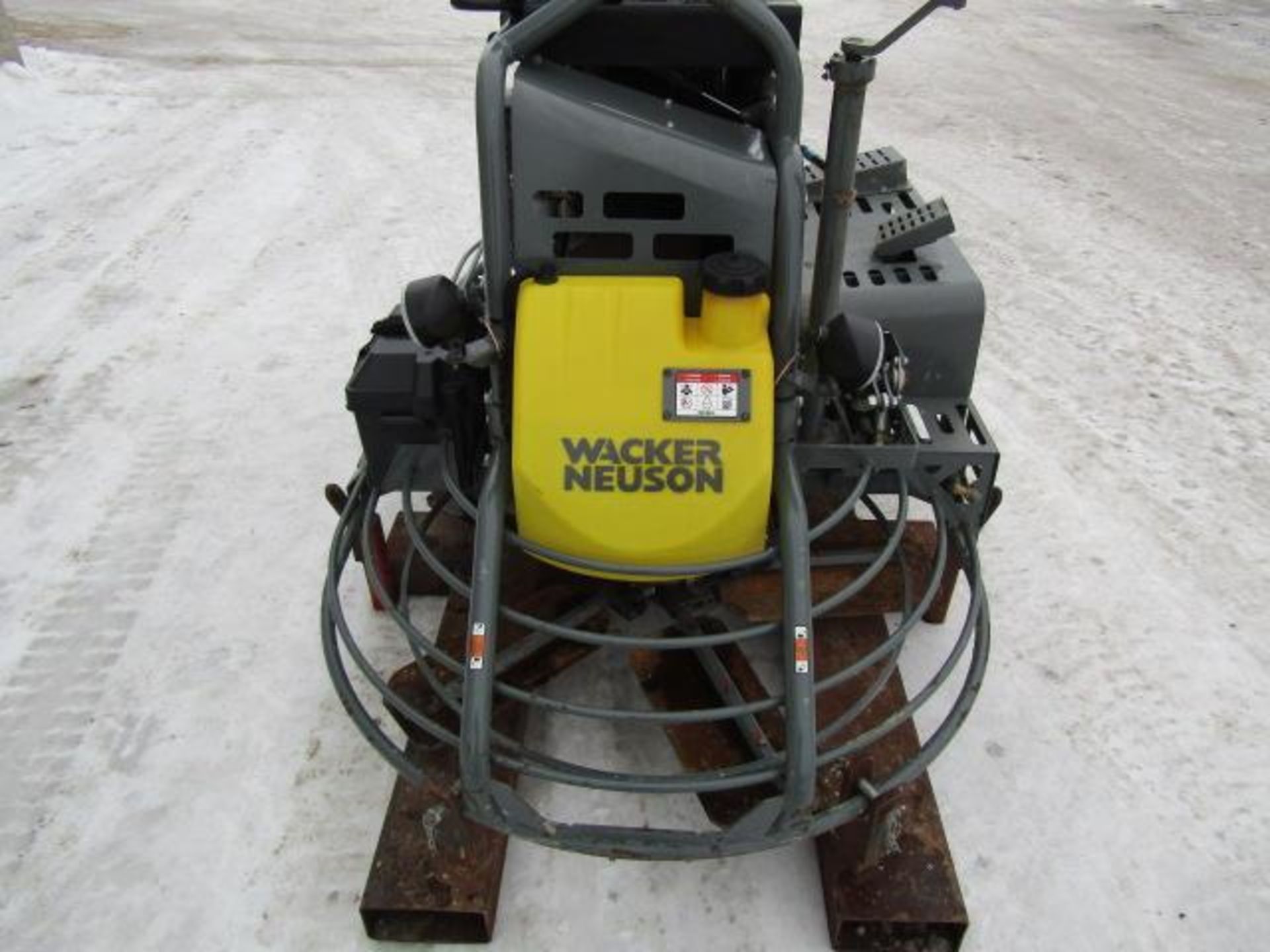 2013 Wacker Neuson Ride On Trowel CRT48-35L-PS, Serial # 20173323, 123 Hours, 1370 lbs, 35 hp, - Image 6 of 14