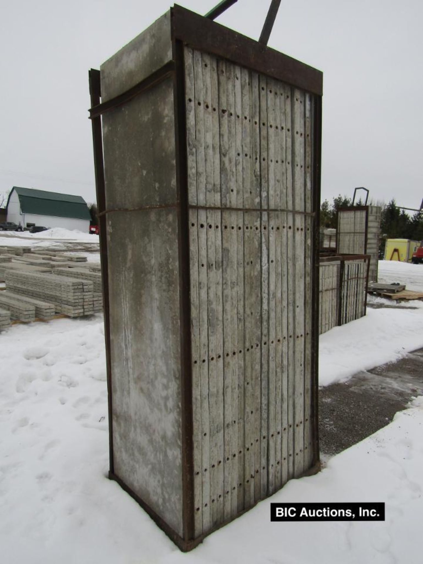 (20) 32" X 9' Durand Aluminum Concrete Forms, Smooth 8" Hole Pattern with attached Hardware - Image 2 of 2